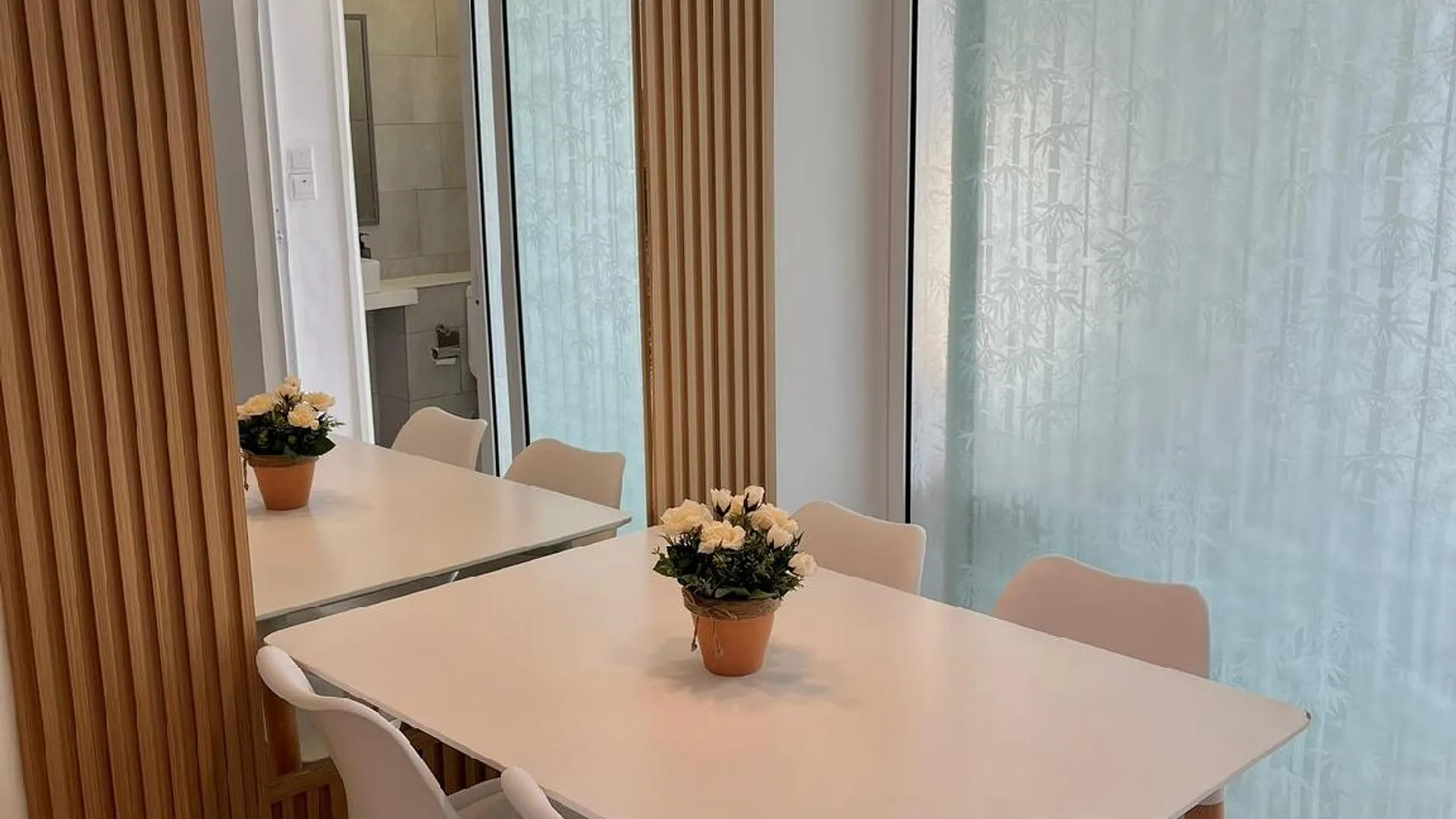 코타키나발루 시티 센터의 프라이빗 하우스 (m², 침실 2개, 프라이빗 욕실 1개) 3성급 싱글룸 로비