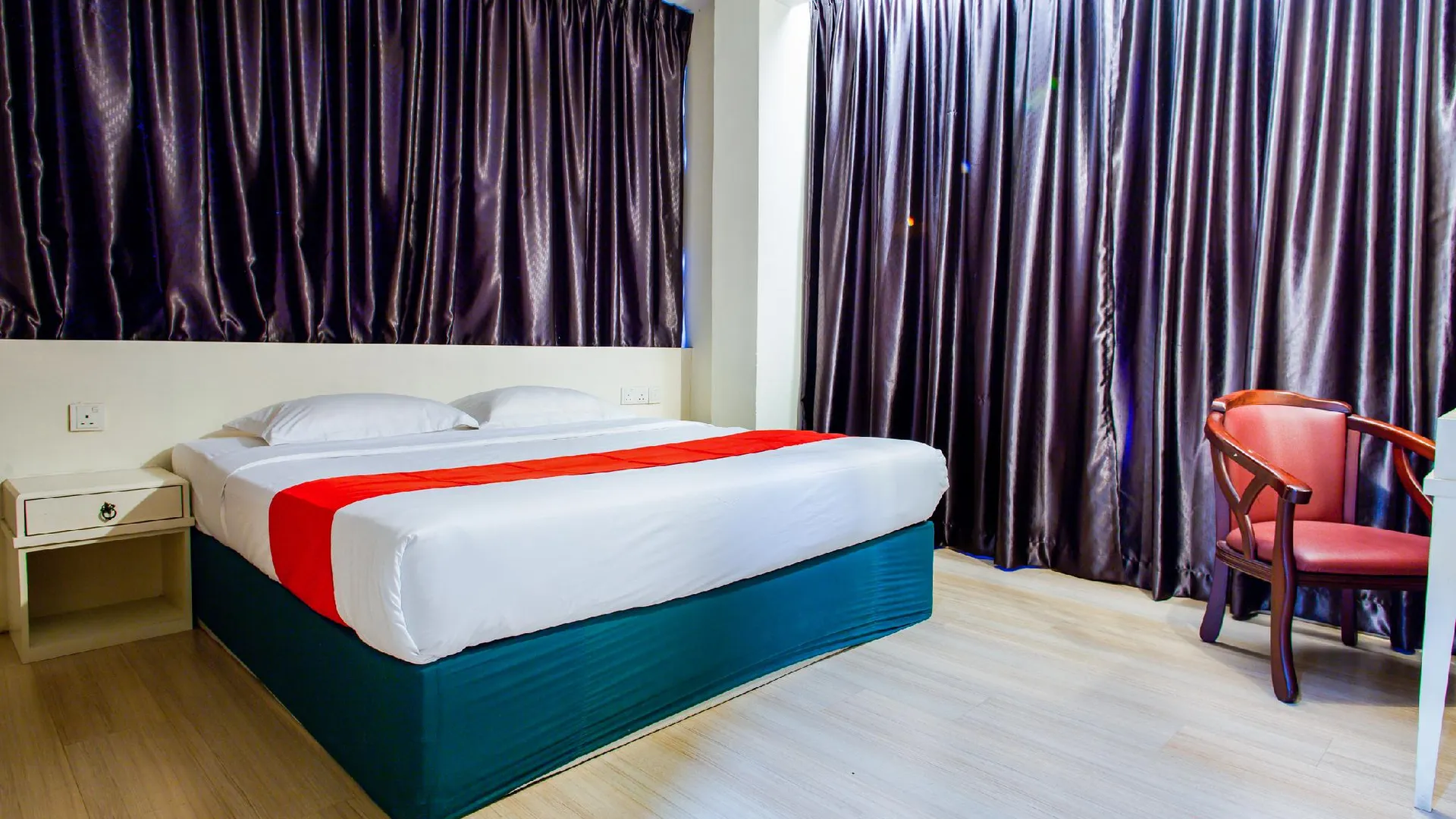 조호바루 / 조호르바루 호텔 101 페르마스 자야 3성급 호텔 스위트룸