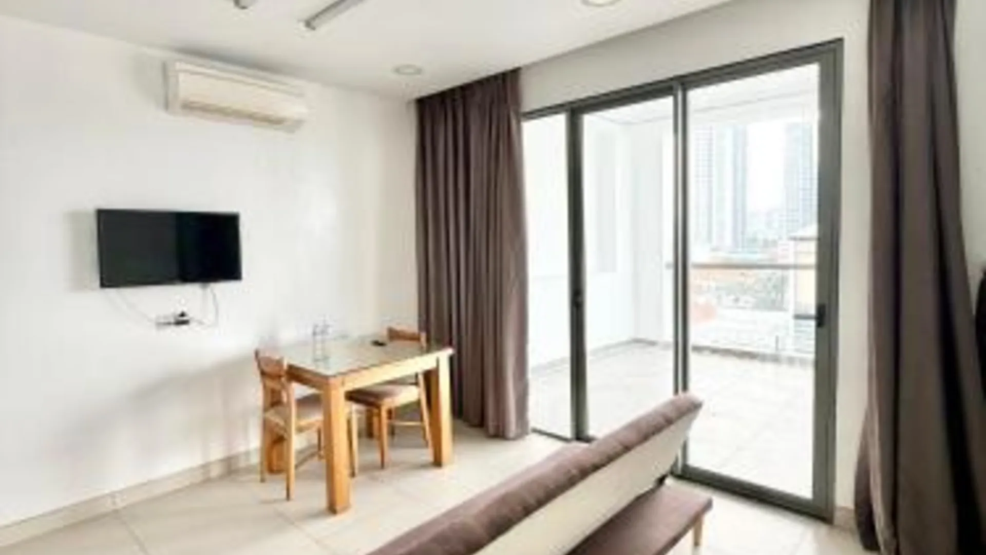 호치민 유하우스 - 멜리아 타오디엔 호텔 앤 아파트먼트 5성급 호텔 스위트룸