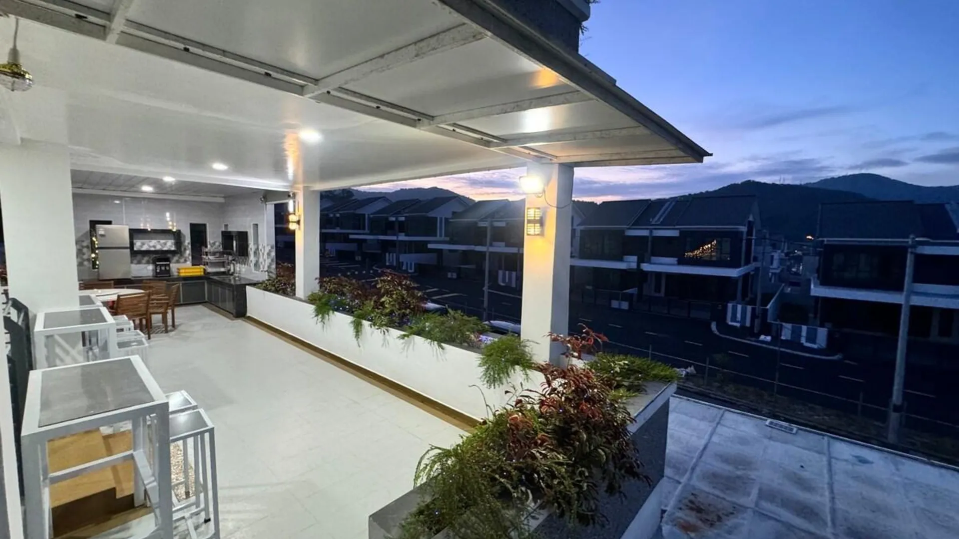 라하트 라핫의 빌라 (400m², 침실 4개, 프라이빗 욕실 4개) 4성급 싱글룸 전망