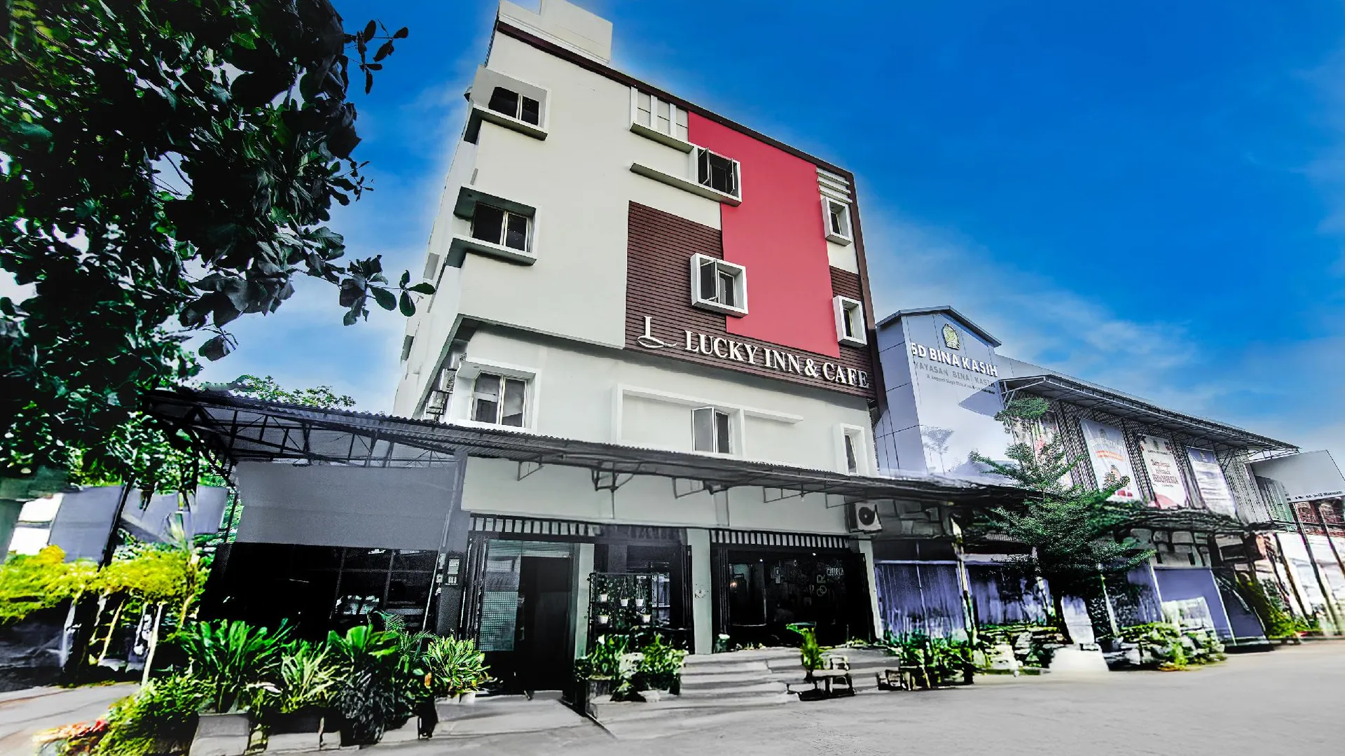 마카사르 OYO 94781 Hotel Lucky Inn Makassar 4성급 호텔 스위트룸