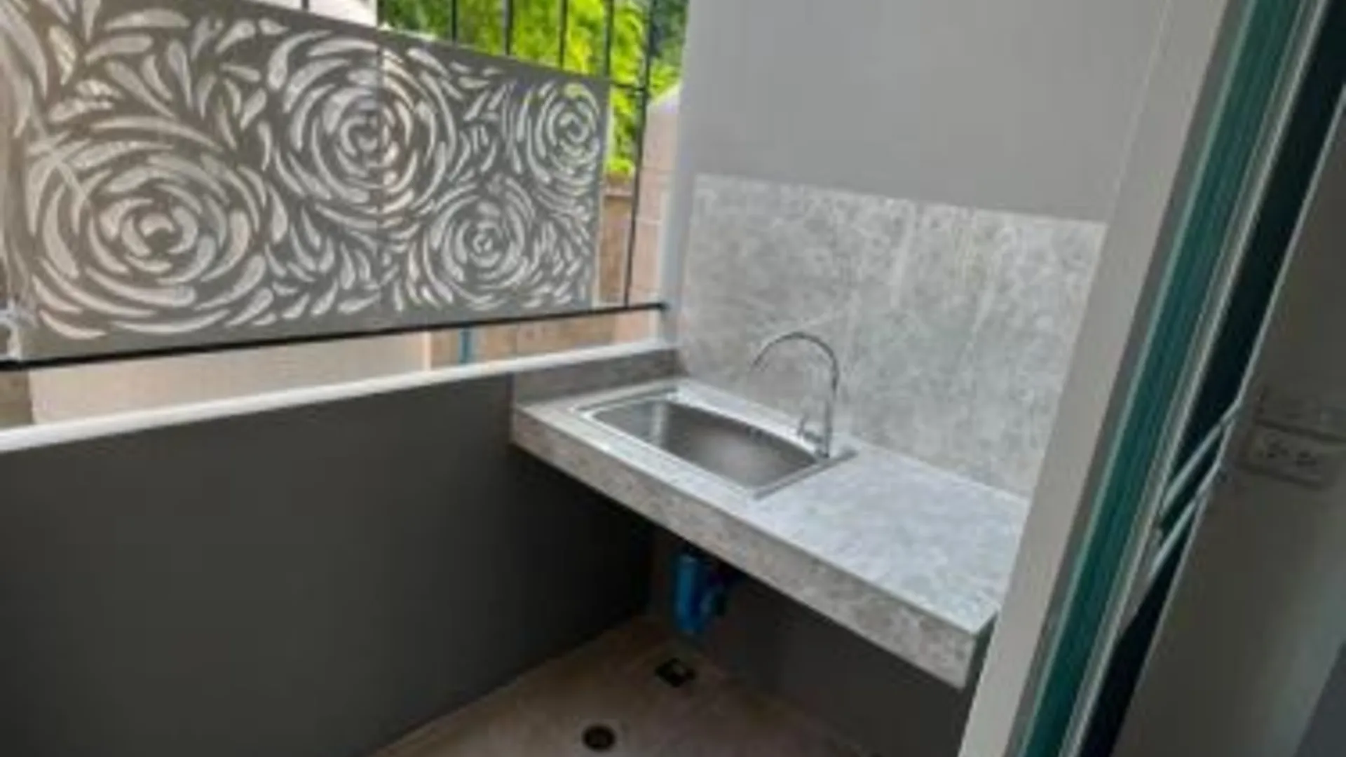 방콕 Firstbuild Apartment (เฟิร์สบิวท์อพาร์ทเม้น) 3성급 싱글룸 수영장