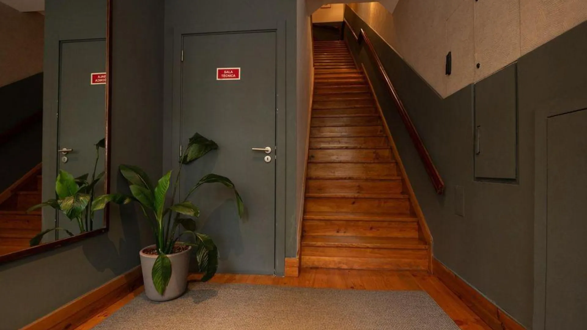 포르투 산타 카타리나 FLH 스위트 4성급 호텔 수영장