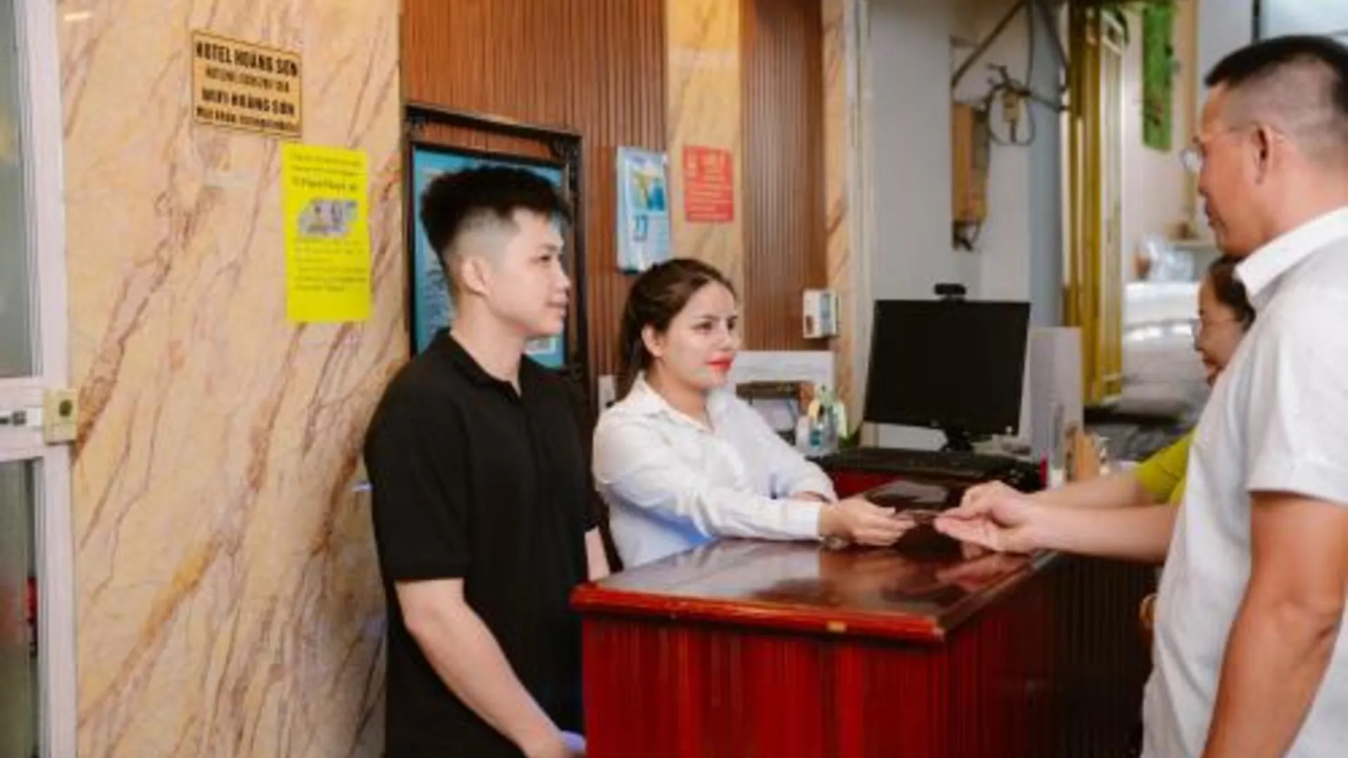 호치민 호앙 손 호텔 호텔 로비