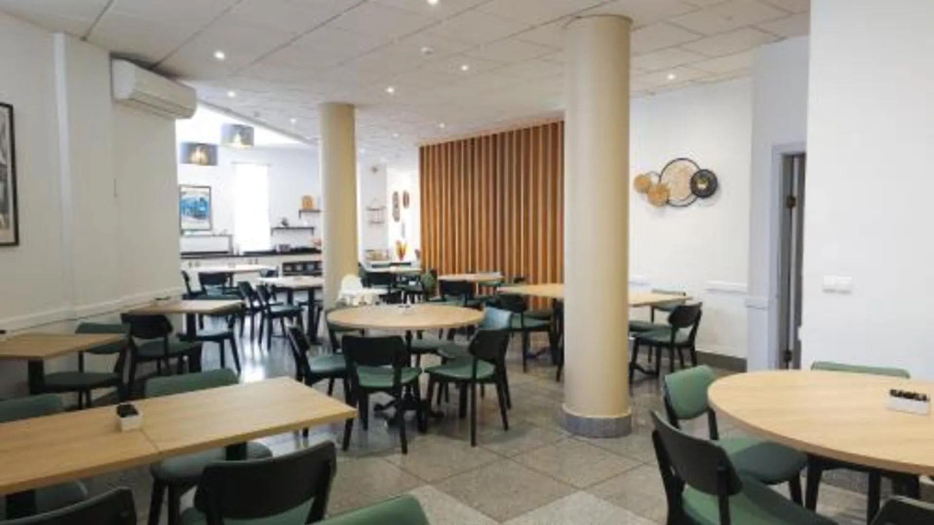 세투발 호텔 라이타우 3성급 호텔 외관