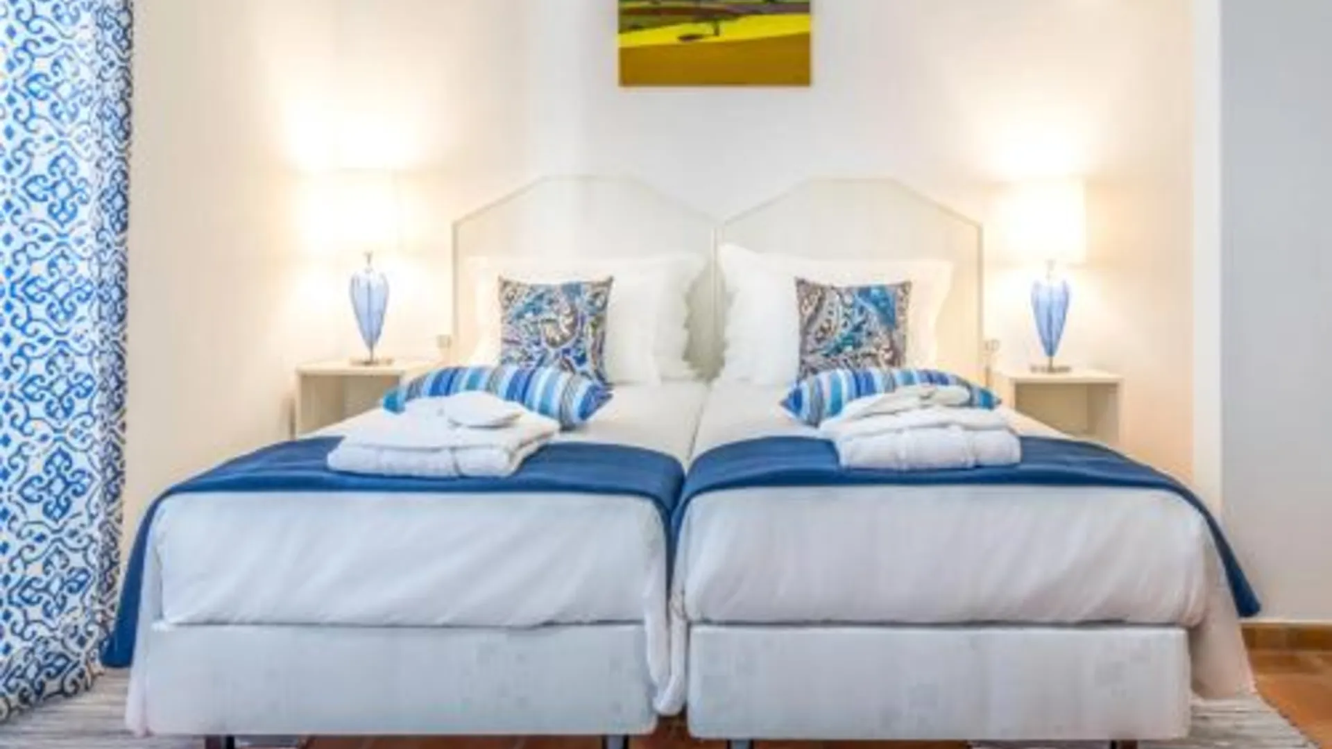 세르파 Abetarda CC 4성급 게스트하우스 스위트룸