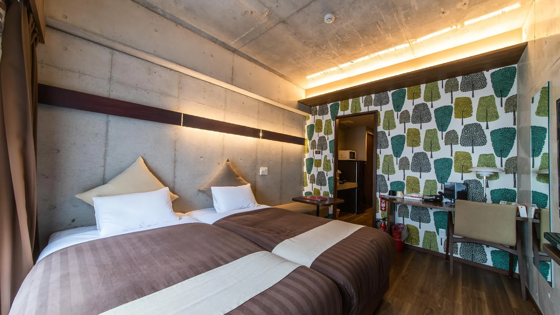 오키나와 본섬 콘도미니오 마키시 아네소 2성급 호텔 스위트룸