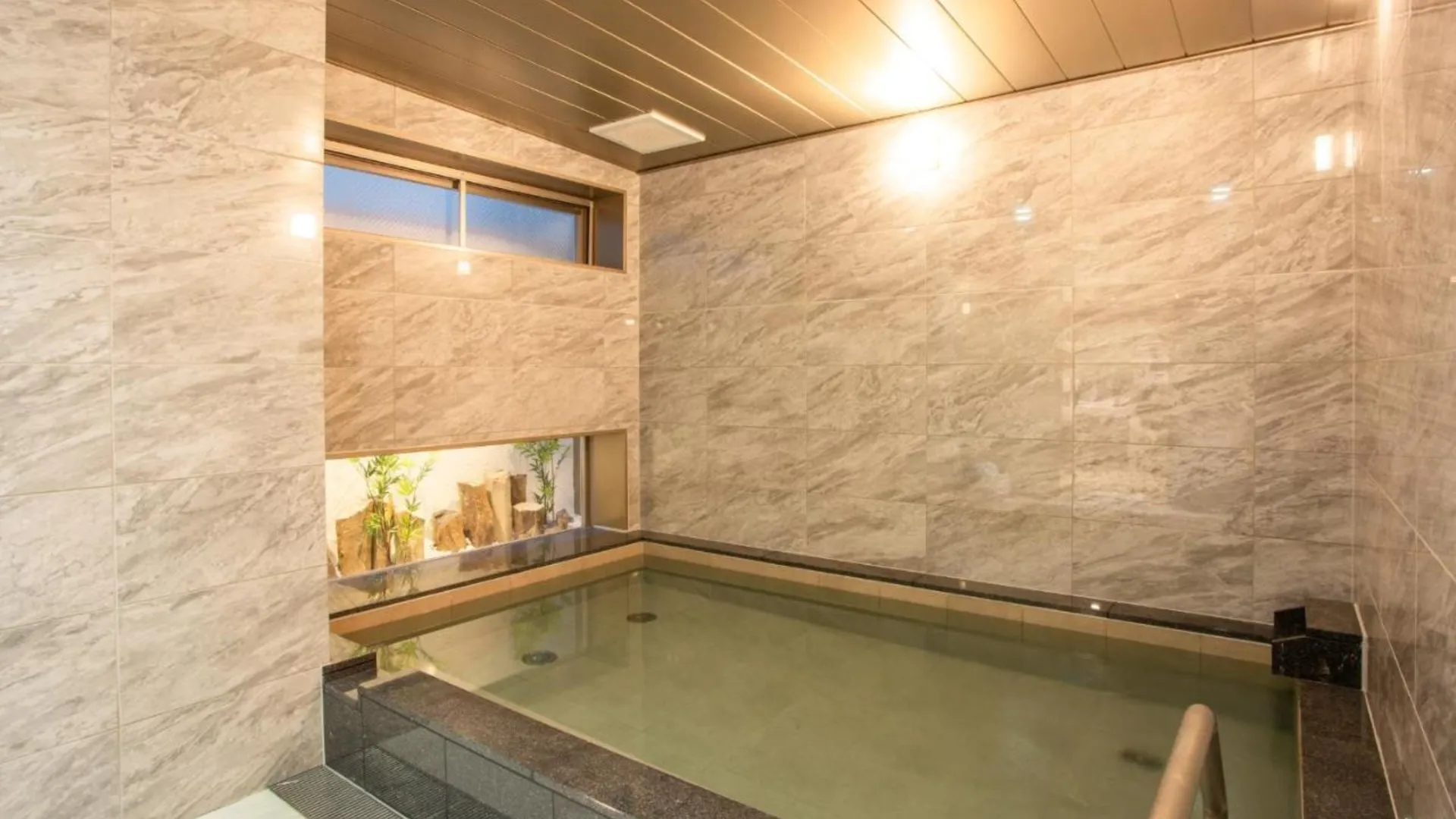 오사카 쿠레타케 인 오사카 미도스지 혼마치 3성급 호텔 수영장