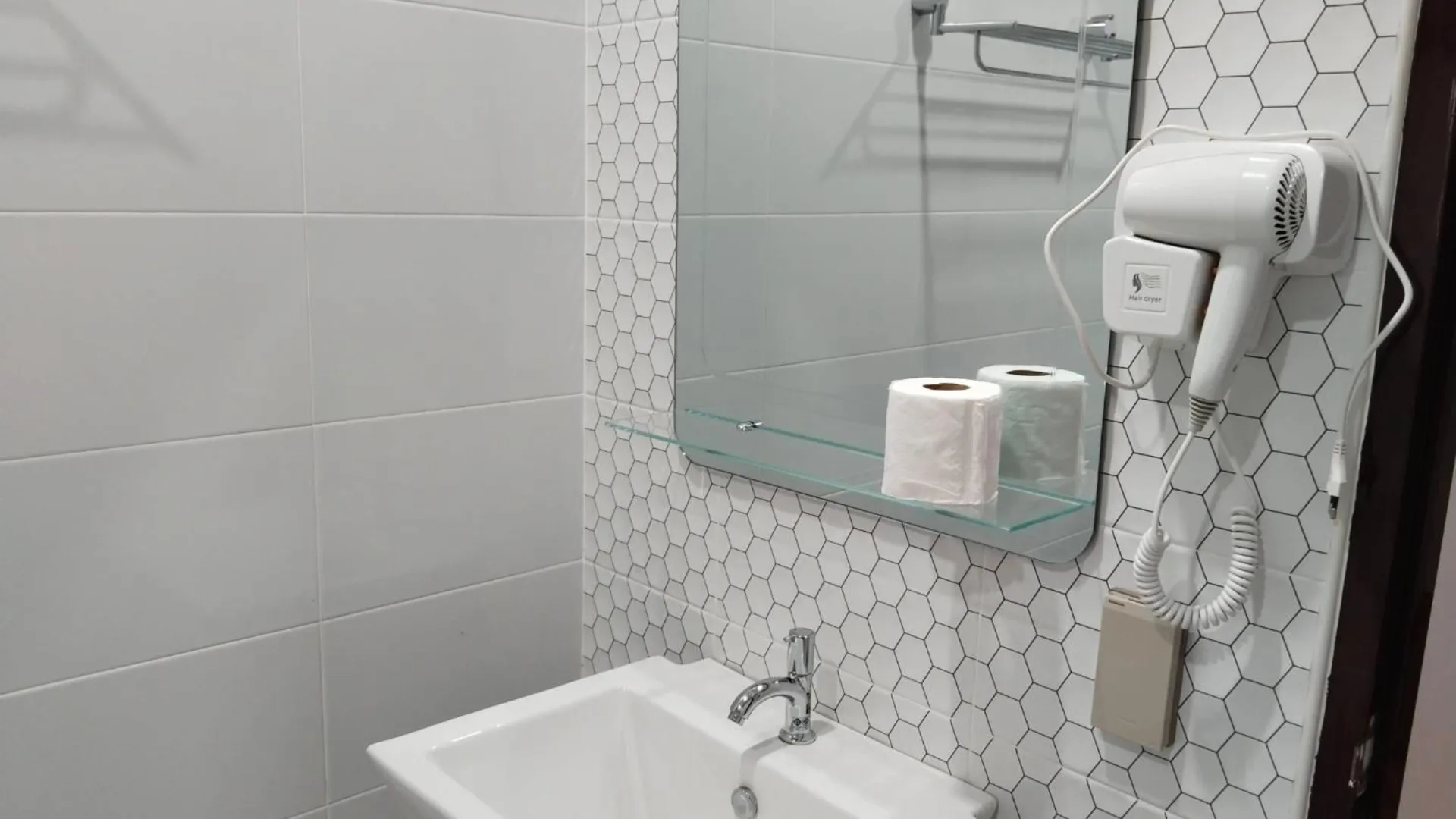 방콕 랭싯의 아파트먼트 (16m², 침실 1개, 프라이빗 욕실 1개) 2성급 싱글룸 수영장