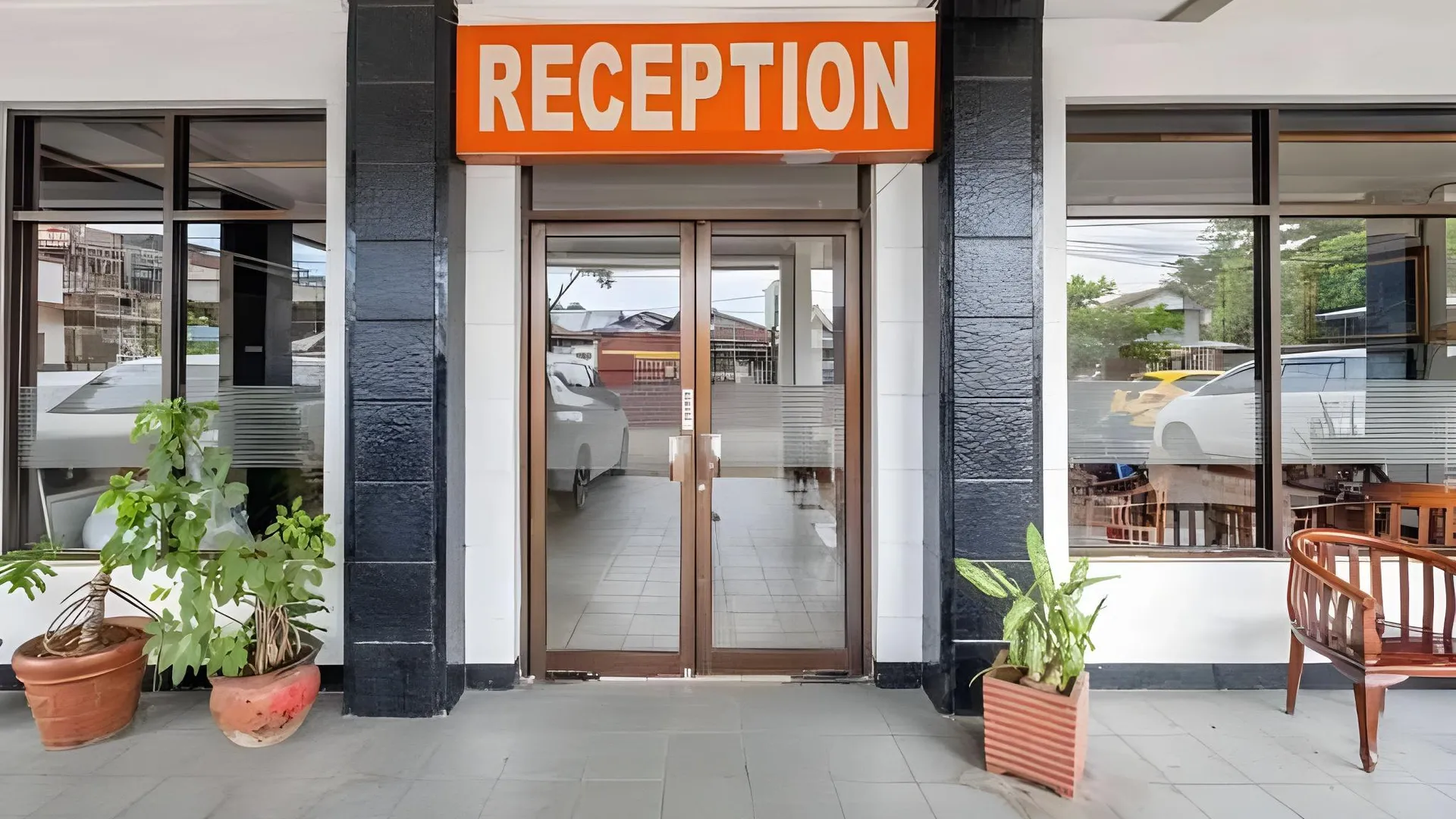 마카사르 Hotel O Transit 2 2성급 호텔 객실