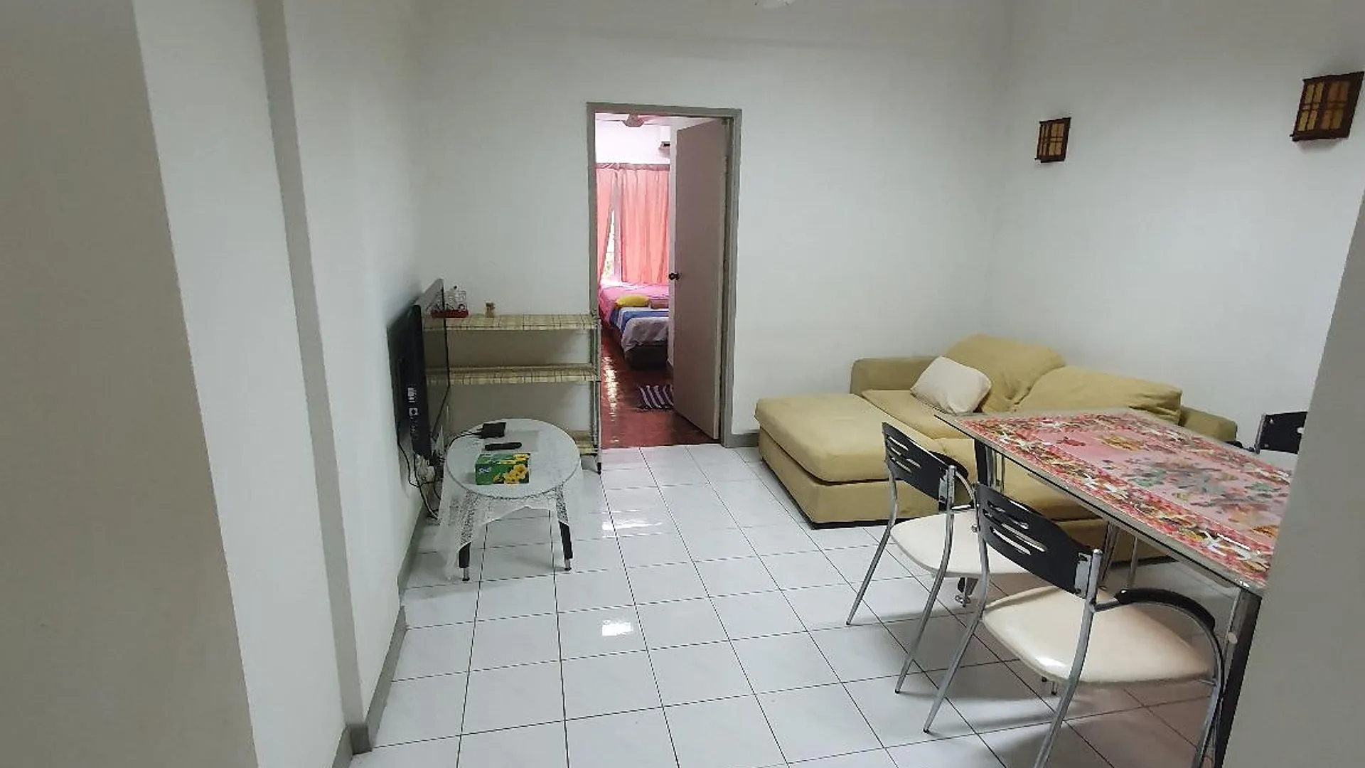 캄풍 부킷 팅기 캄풍 부킷 팅기의 아파트먼트 (47m², 침실 1개, 프라이빗 욕실 1개) 1성급 싱글룸 객실