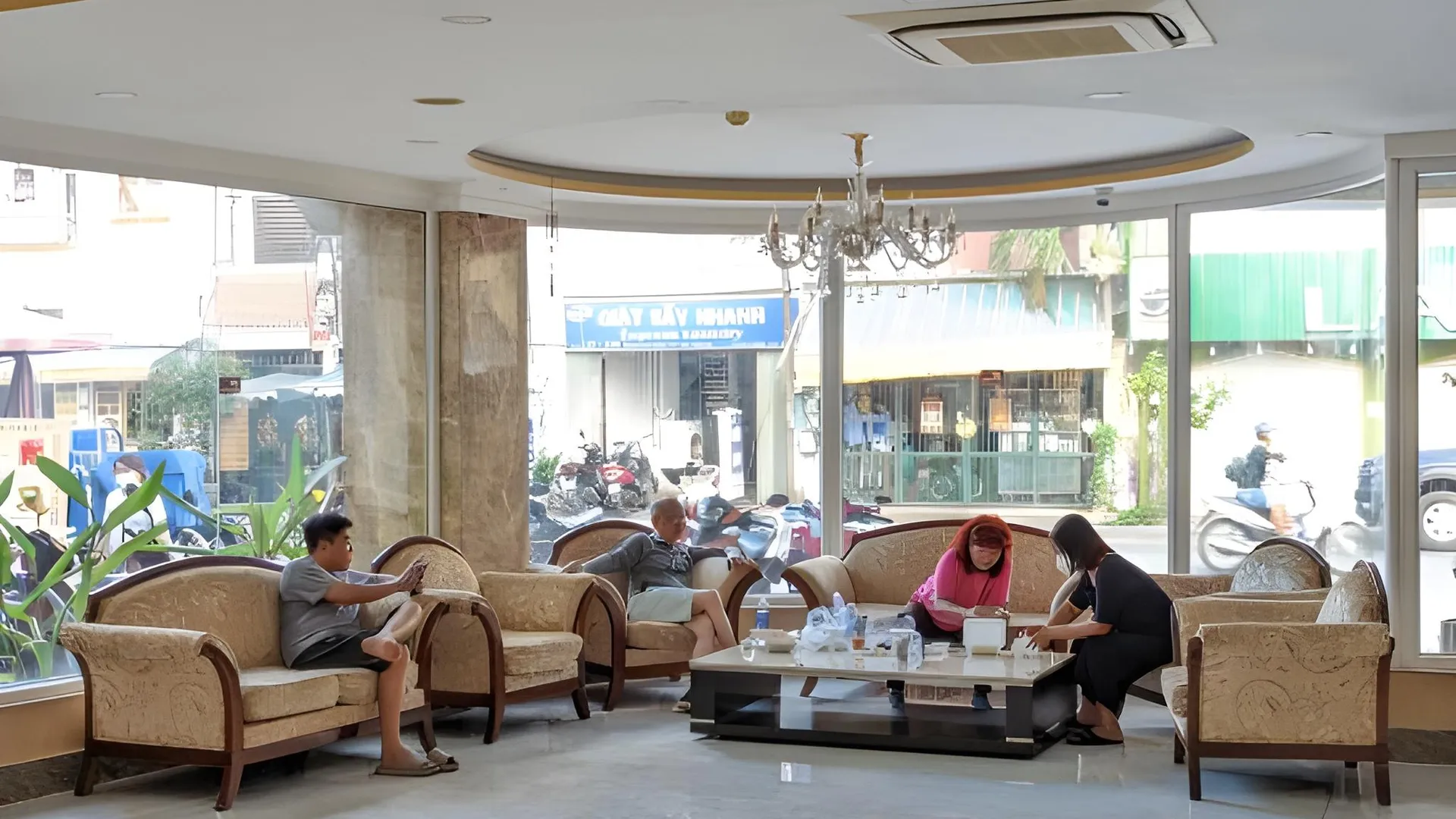 호치민 동 킨 호텔 3성급 호텔 수영장