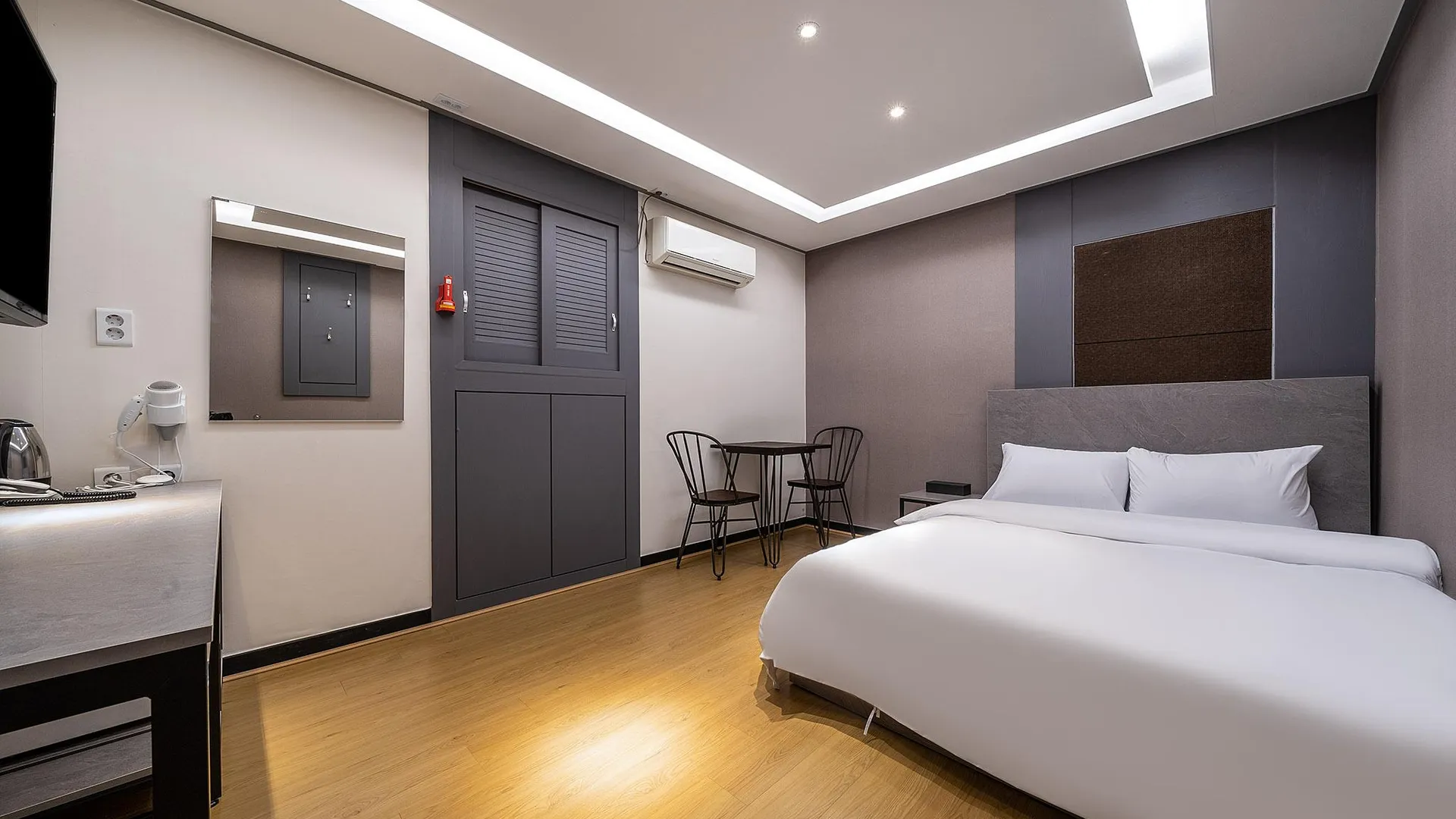 서울 신촌 호텔 서강스테이 2성급 호텔 스위트룸