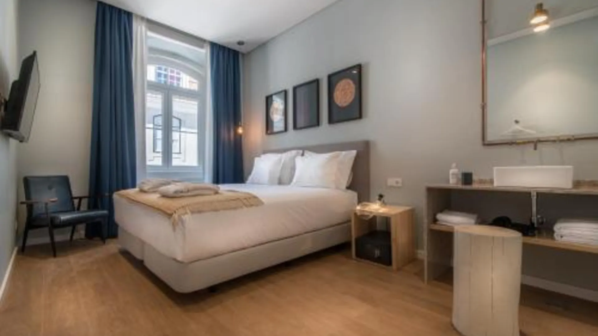 리스본 에스키나 어반 로지 3성급 호텔 객실