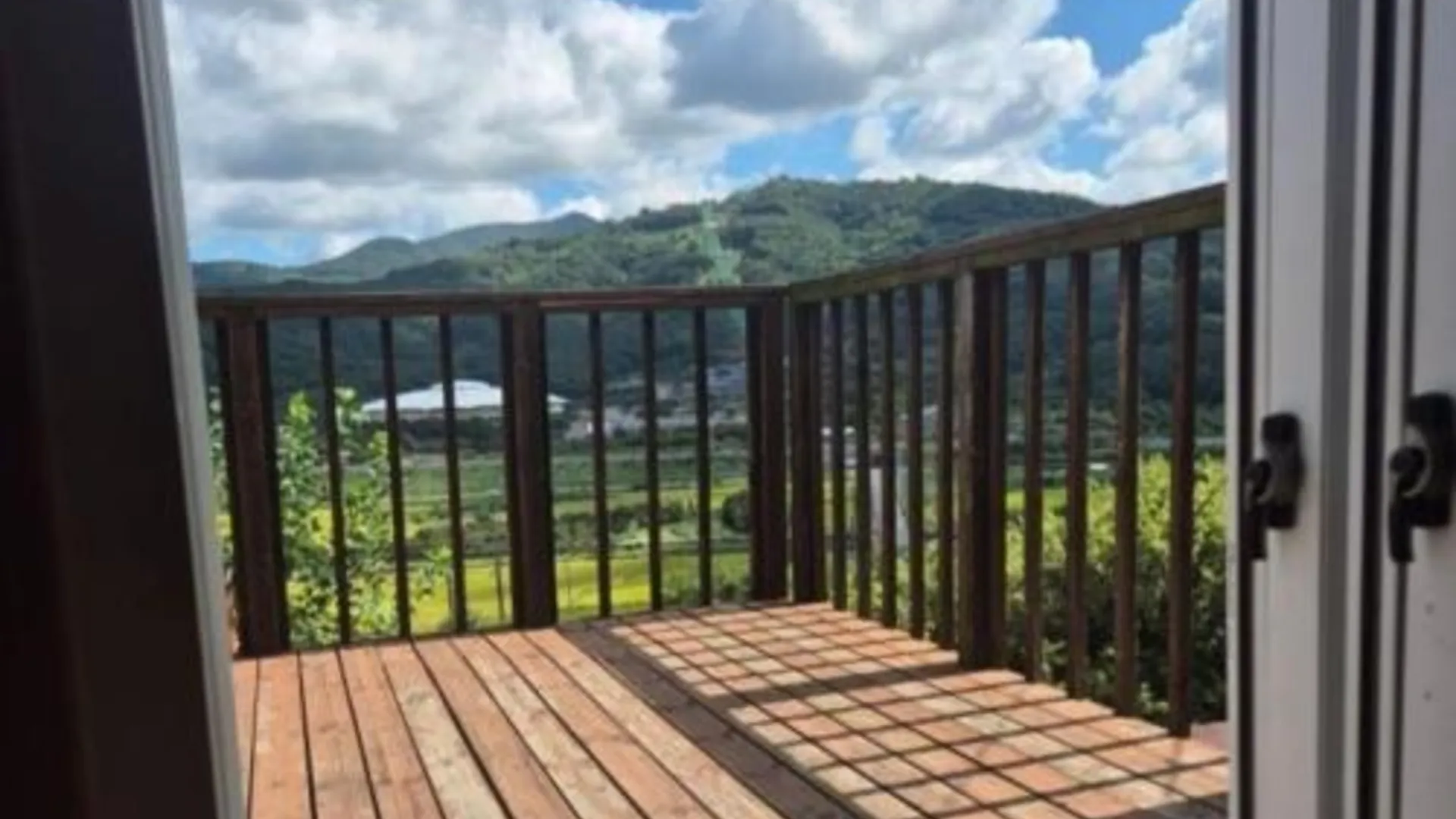 청도군 청도 프로방스 불빛축제 카라반펜션 2성급 게스트하우스 외관