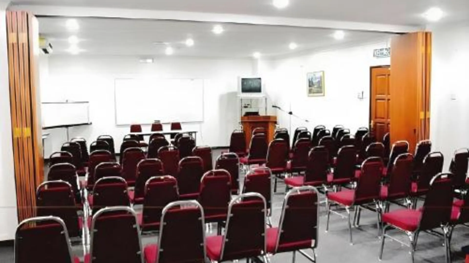 산다칸 Hotel O Hotel Ramai 2성급 호텔 스위트룸