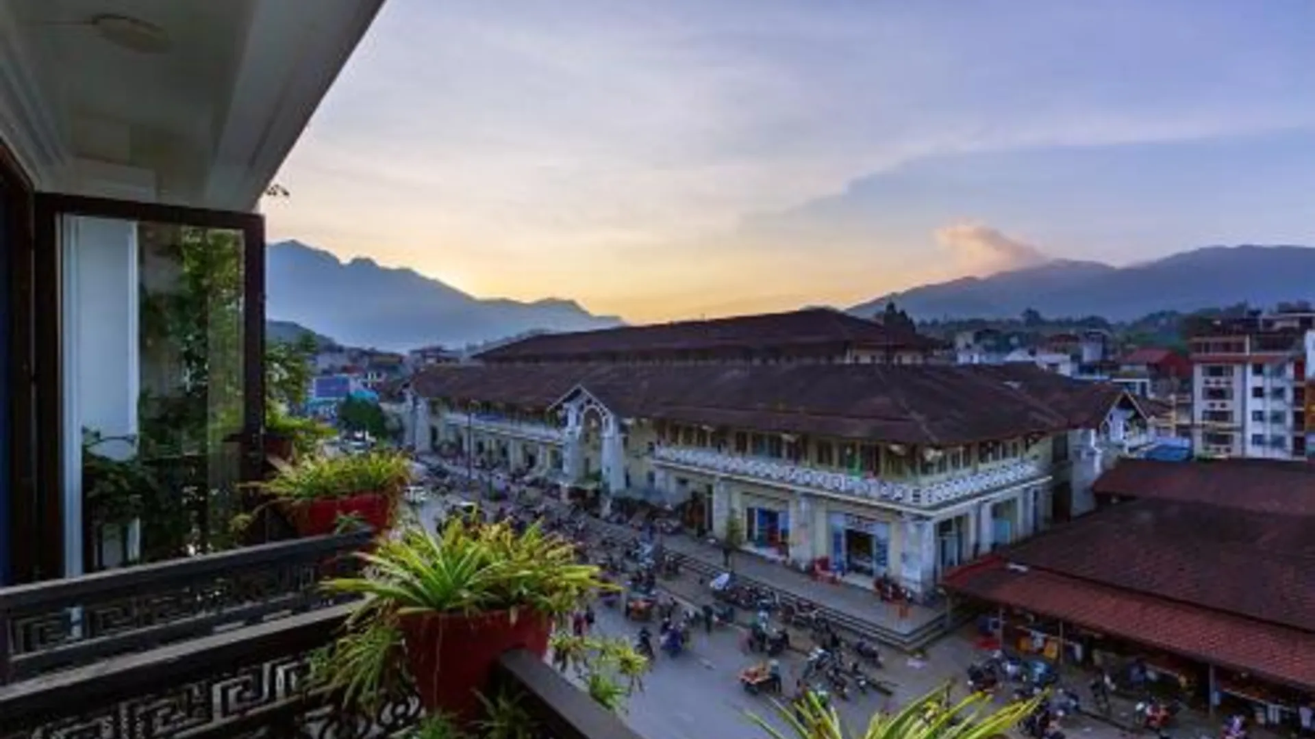 사파 SAPA FULL HOUSE HOTEL 3성급 호텔 레스토랑