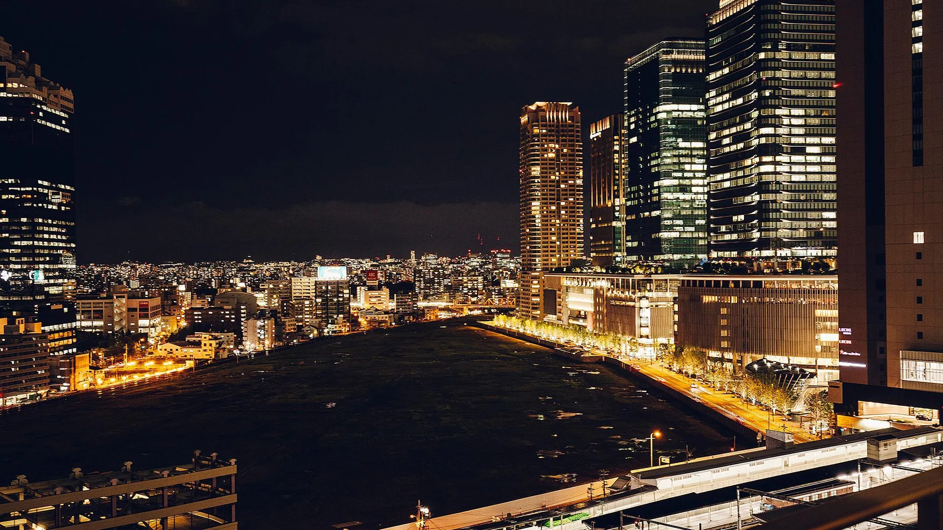 오사카 하톤 호텔 니시 우메다 3성급 호텔 스위트룸