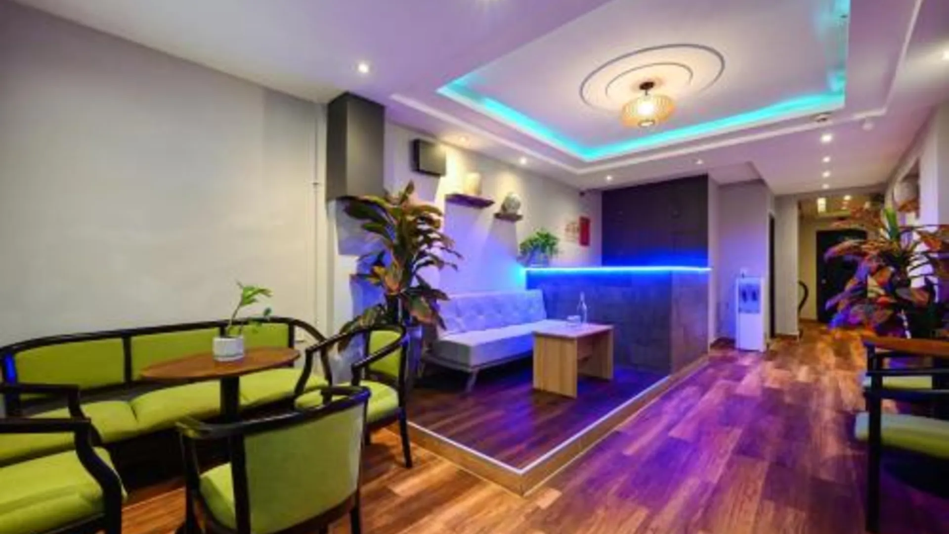 호치민 벤탄 인 - M 앤 A 3성급 호텔 외관