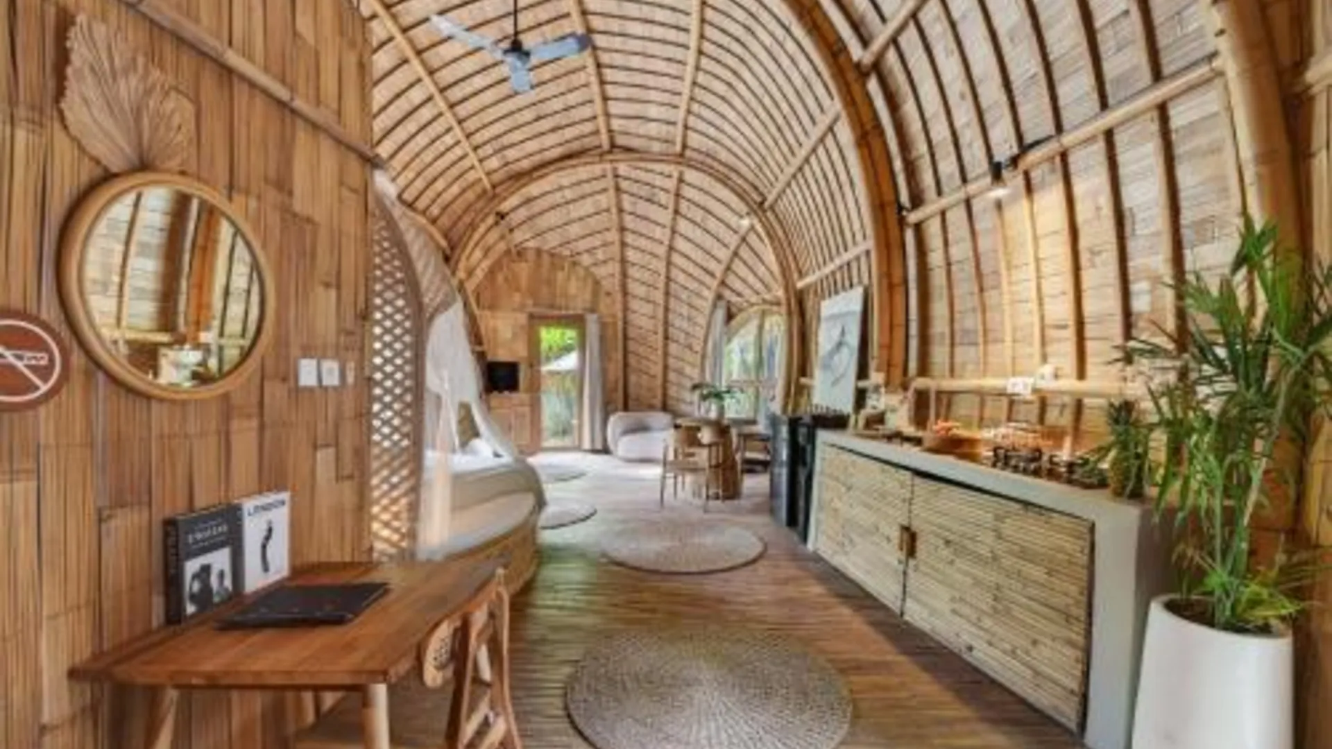 발리 Noon Bamboo Villas Pererenan 4성급 호텔 로비