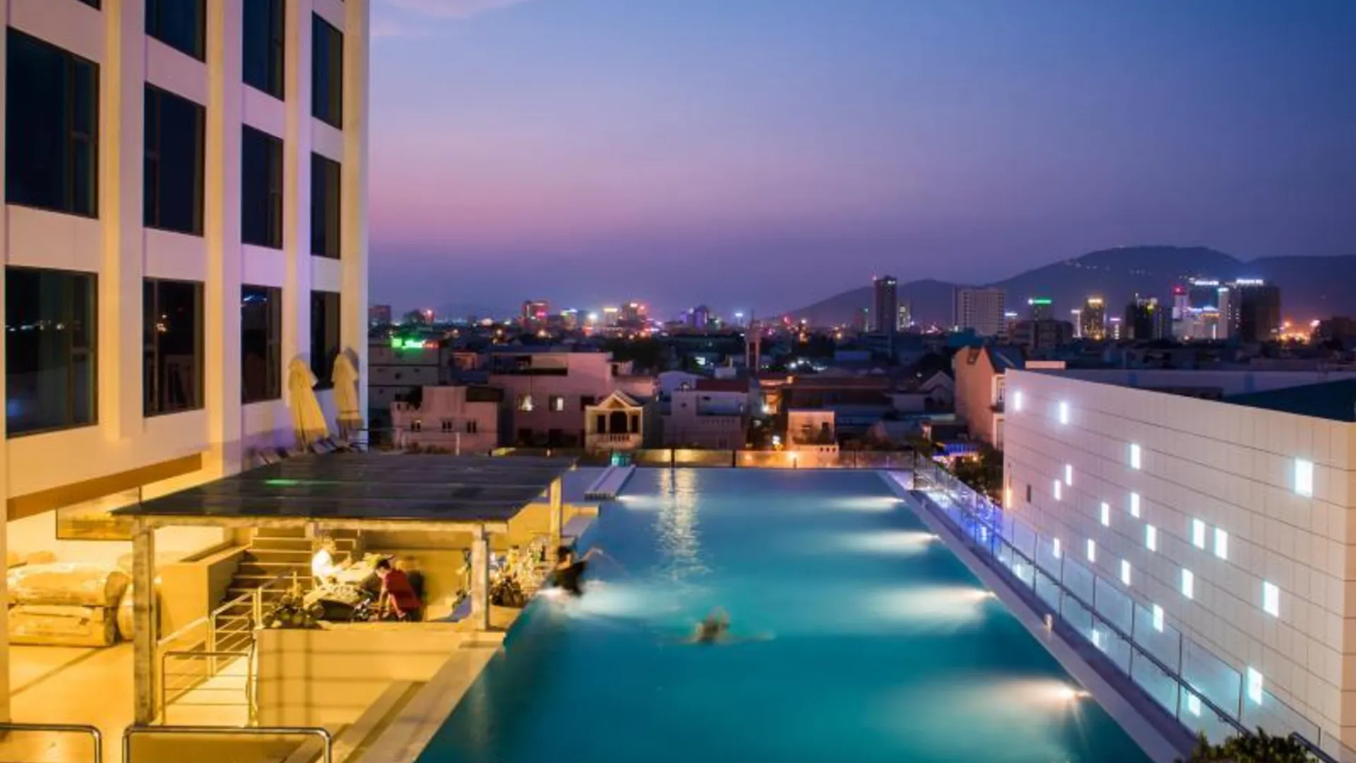 다낭 로얄 로터스 호텔 다낭 4성급 호텔 외관