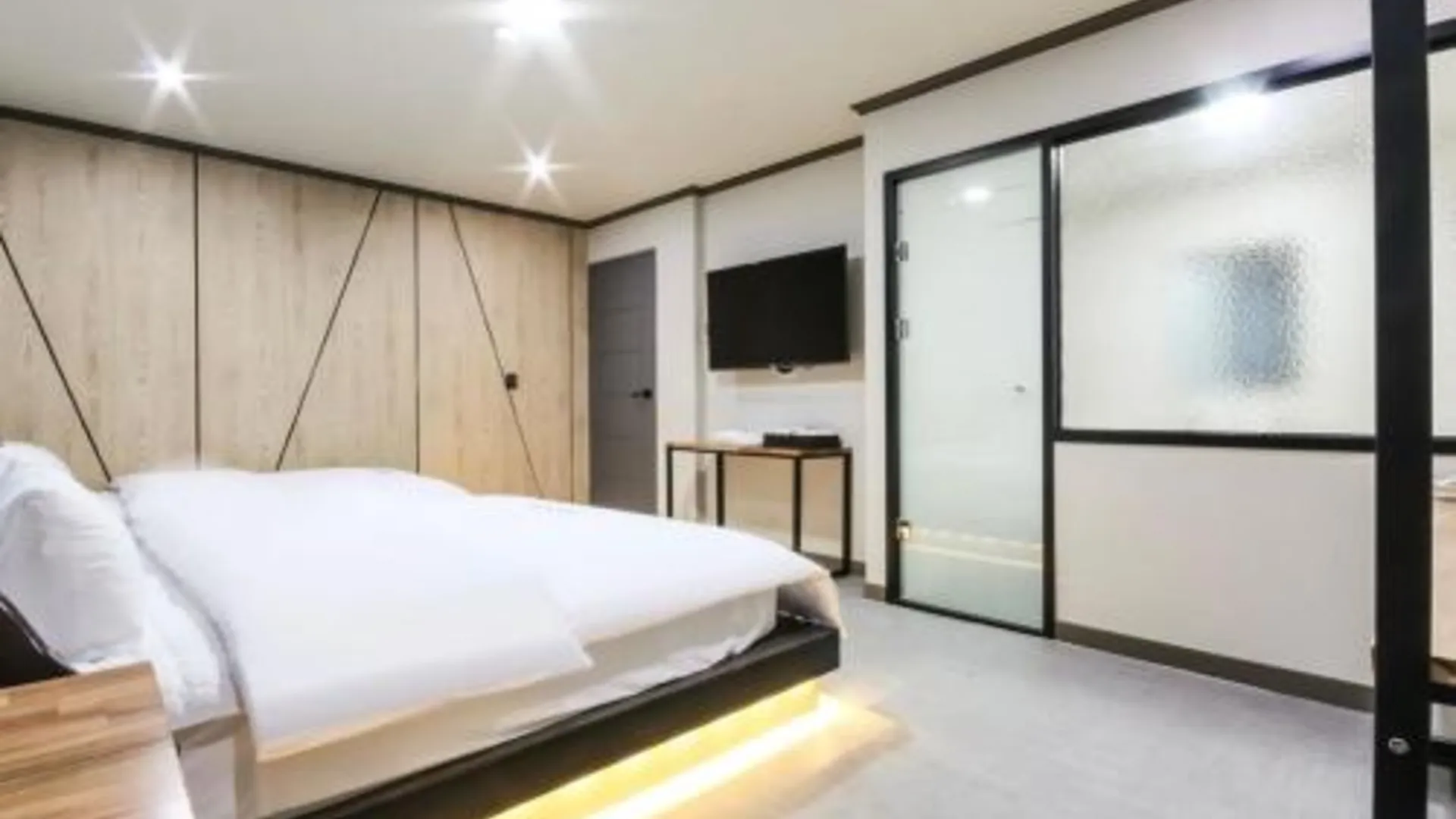 창원 The Sharp Hotel 호텔 부대시설