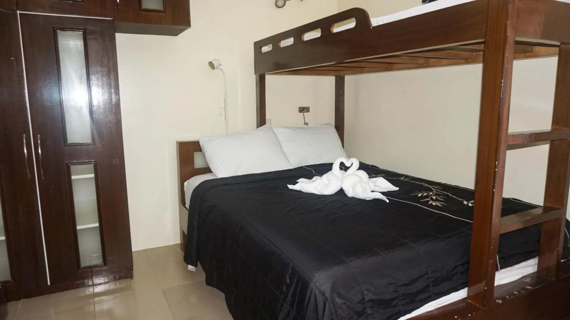 세부 올랑고 아일랜드의 프라이빗 하우스 (100m², 침실 3개, 프라이빗 욕실 2개) 4성급 싱글룸 외관