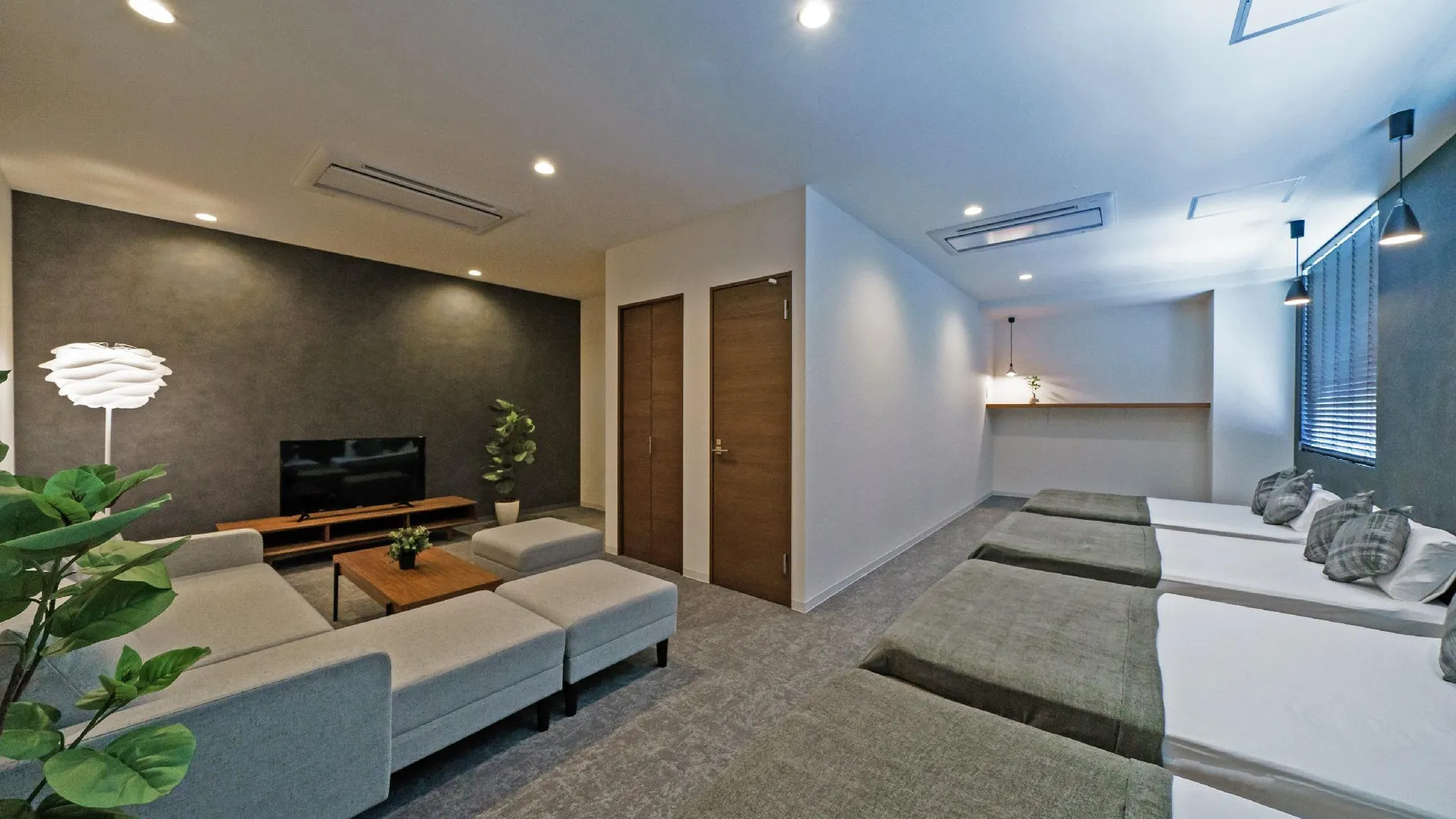 오사카 스테이앤고 신사이바시 키타 3성급 게스트하우스 로비