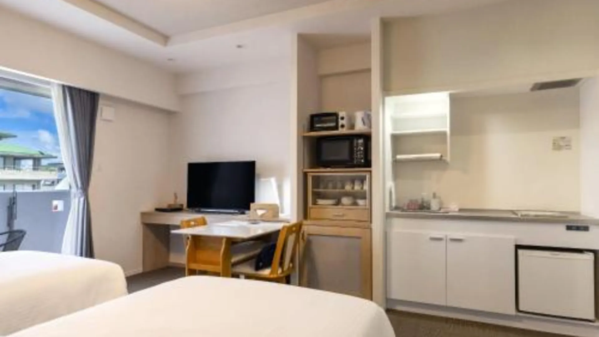 오키나와 본섬 エンズ　マリーナ　イン　マシキ　コンド・ホテルズ 4성급 게스트하우스 스위트룸