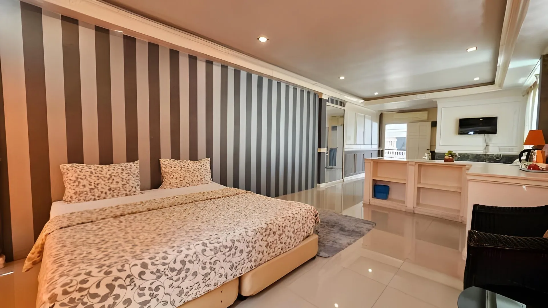 푸켓 게스트 하우스 푸켓 에어포트 3성급 호텔 스위트룸