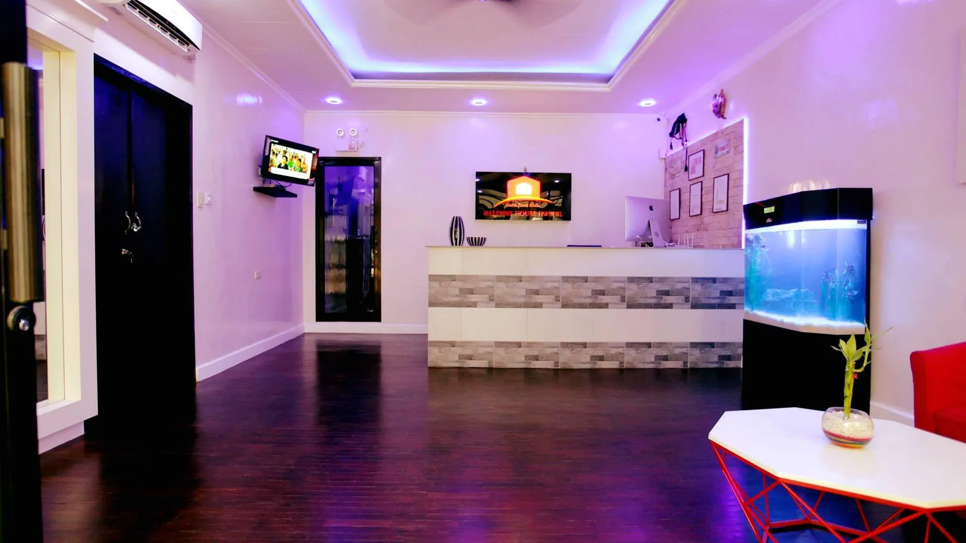 세부 하프웨이 하우스 호스텔  3성급 게스트하우스 스위트룸