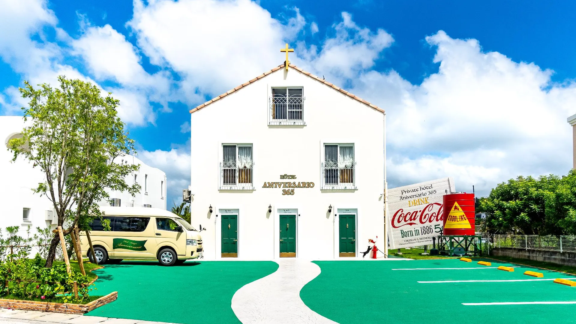 오키나와 본섬 아니베르사리오 비치프론트 풀 앤 BBQ 테라스 포함의 카시베쓰소 5성급 게스트하우스 외관