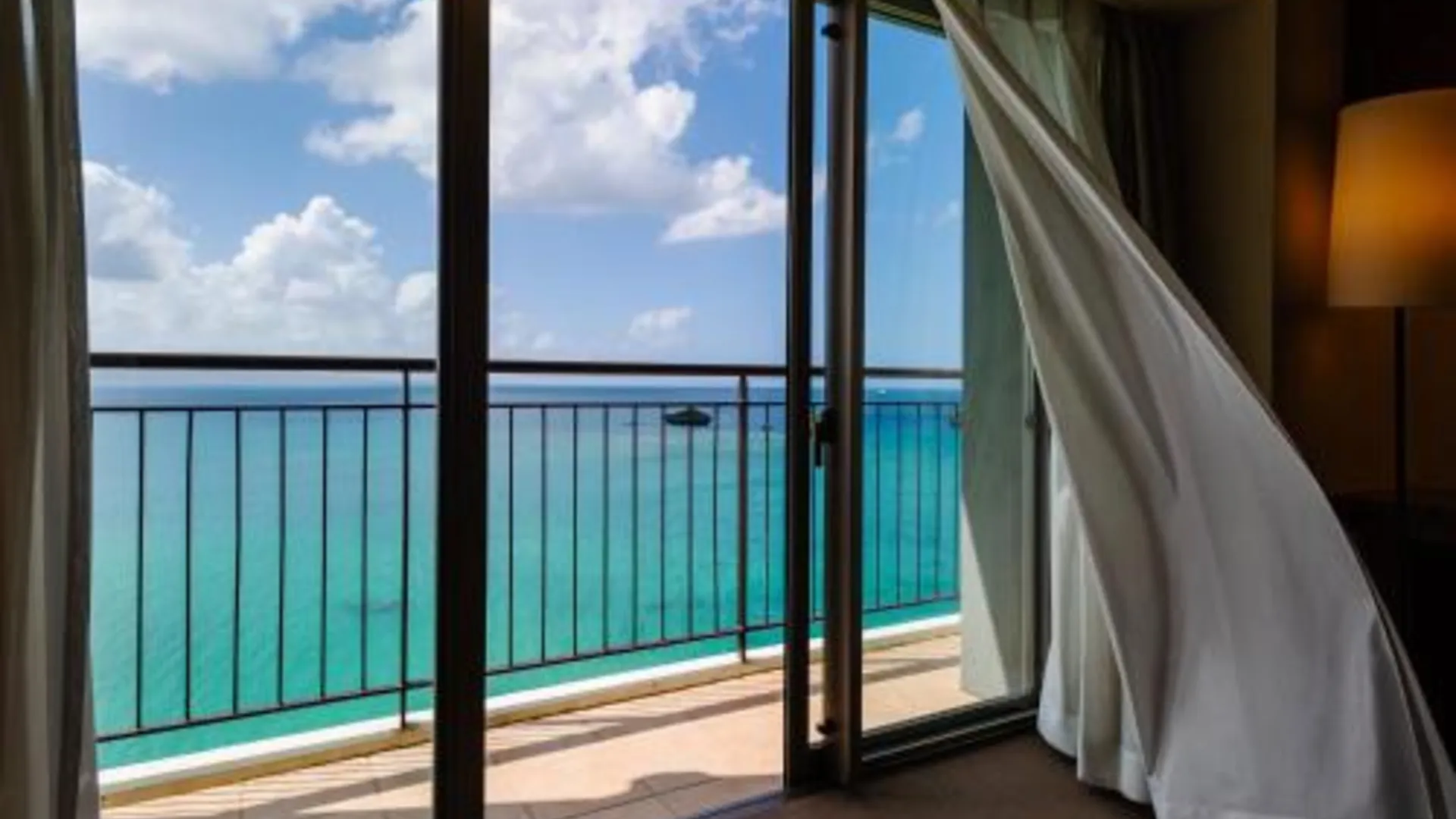 오키나와 본섬 호텔 리조넥스 나고 3성급 호텔 스위트룸