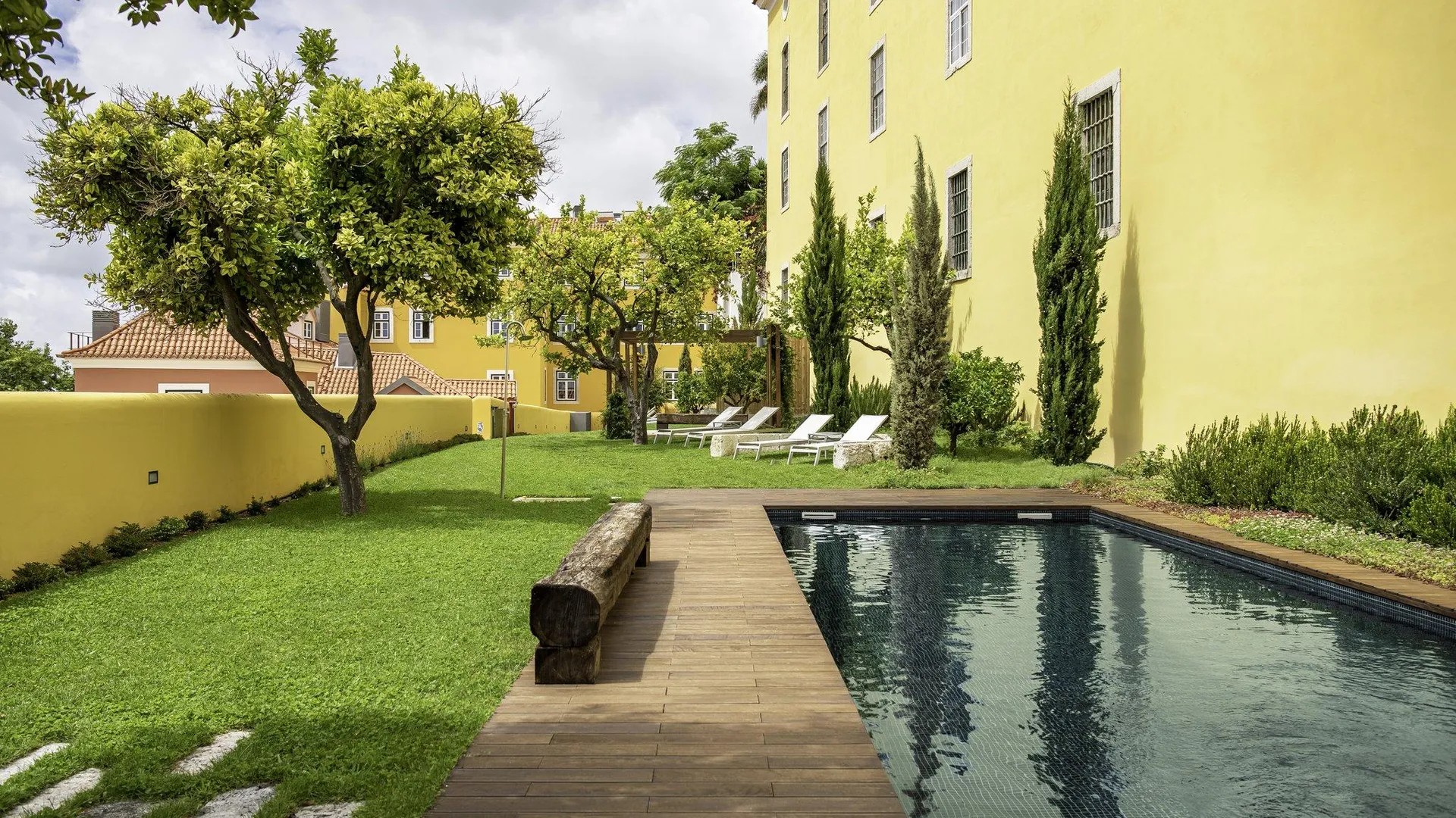 리스본 탄뎀 팔라시오 라파마 5성급 게스트하우스 레스토랑