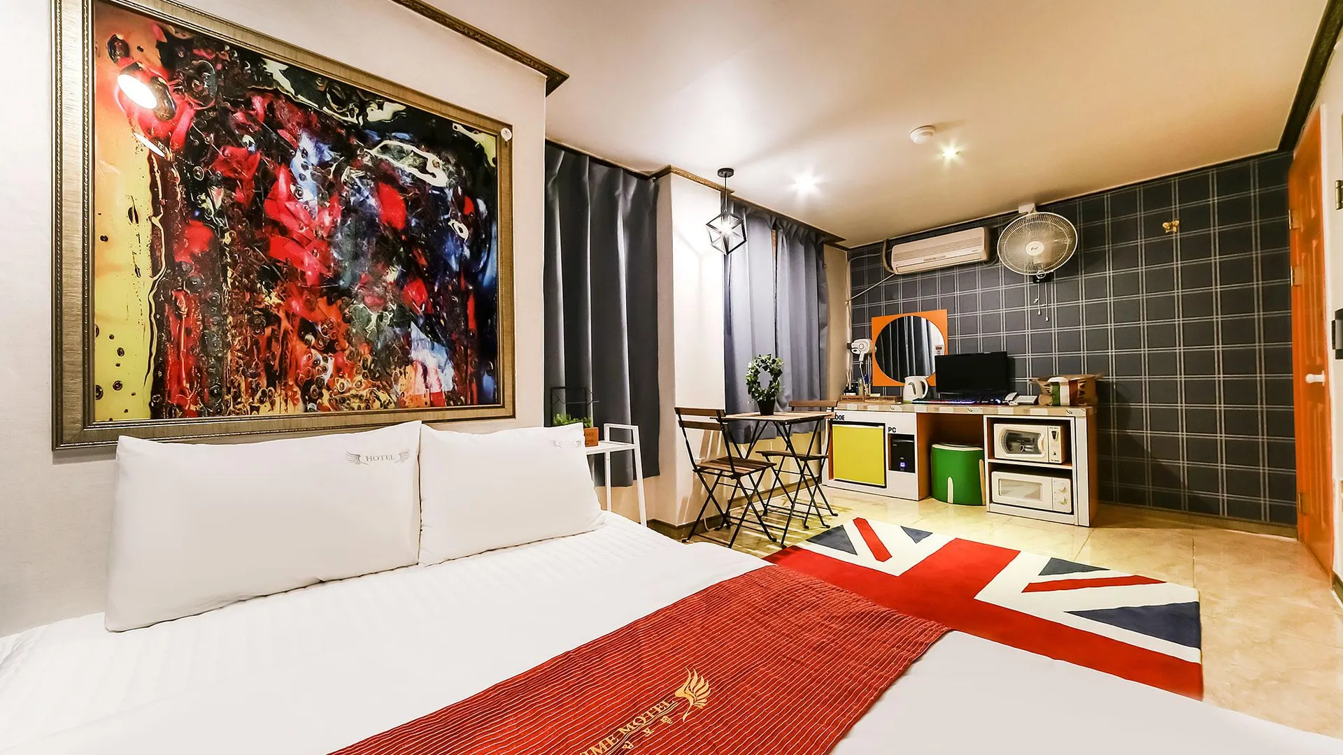 창원 창원 팔용동 타임 호텔 스위트룸