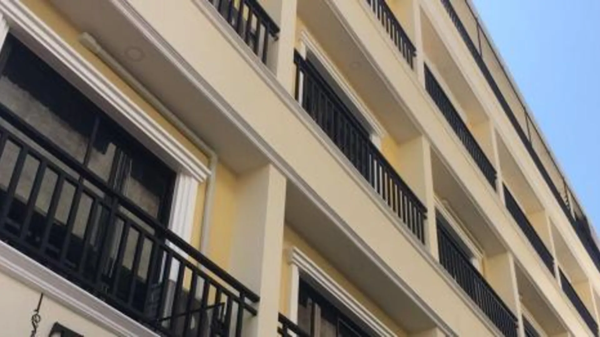 방콕 더 부라파 룸스 2성급 호텔 스위트룸