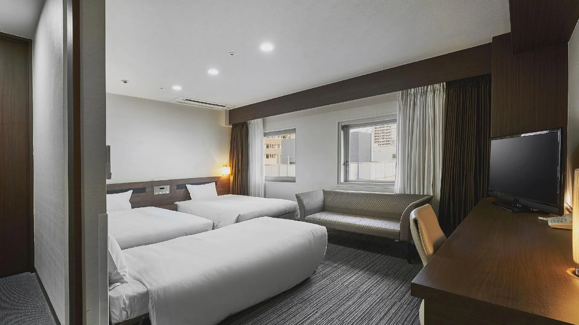 오사카 다이와 로이넷 호텔 오사카 요츠바시 3성급 호텔 전망