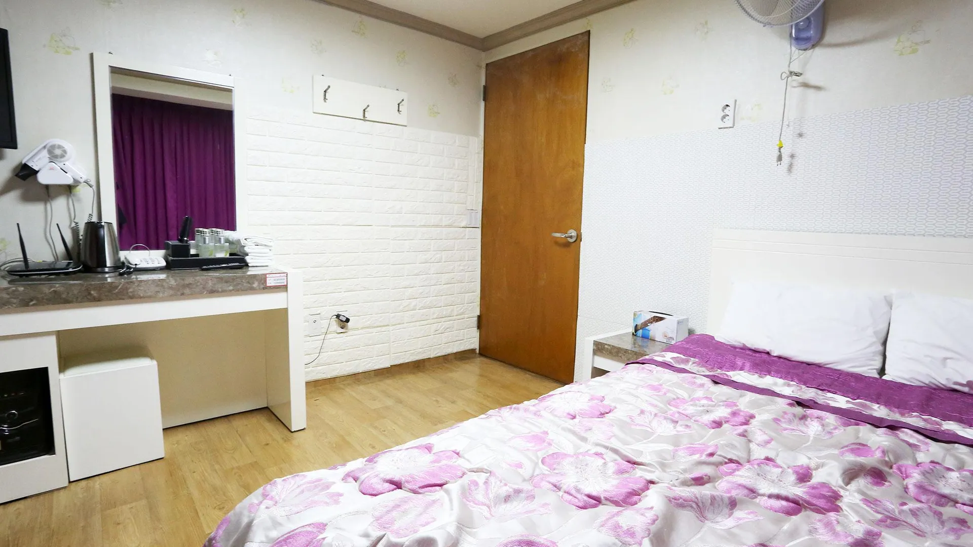 서울 건대 은성 1성급 호텔 로비