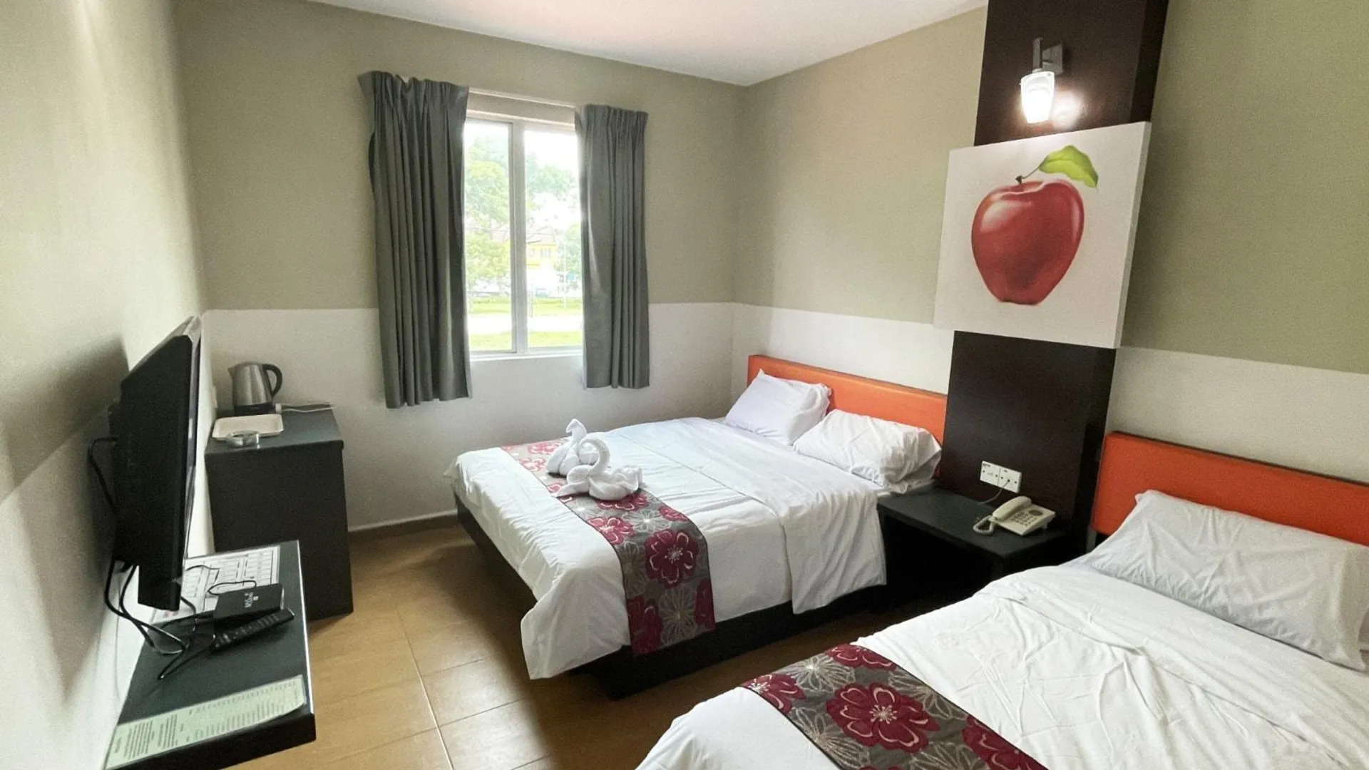 라하트 JQ Suria Lahat 3성급 호텔 스위트룸