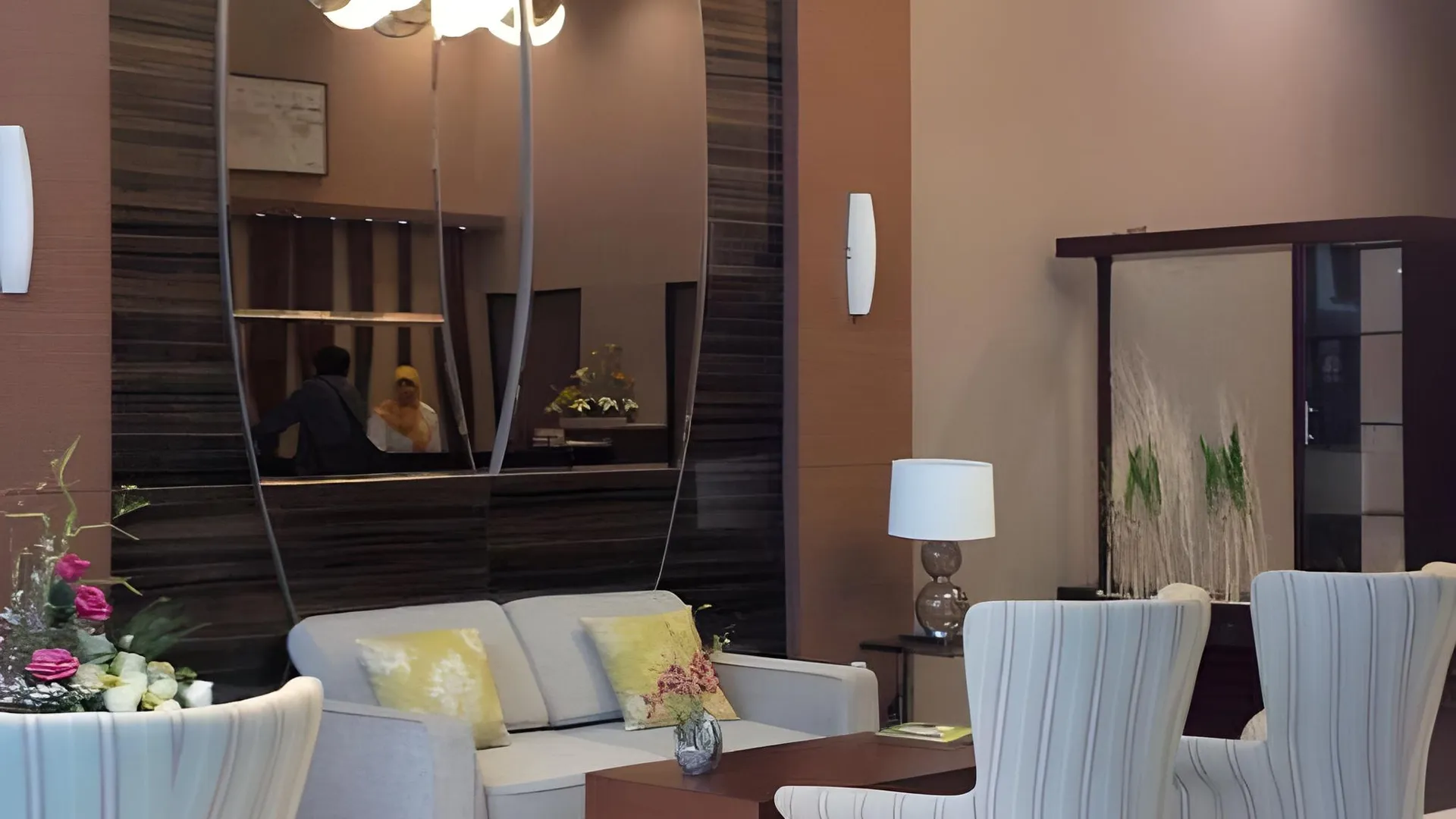 마카사르 Max Hotel 3성급 호텔 외관