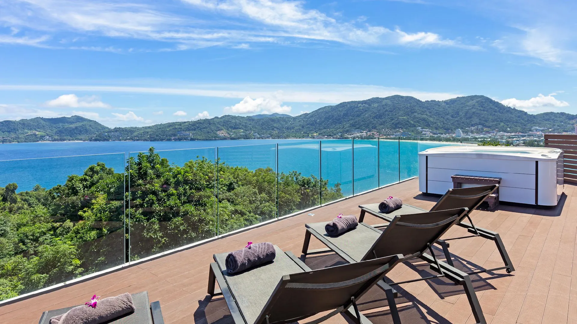 푸켓 빠통의 프라이빗 하우스 (200m², 침실 3개, 프라이빗 욕실 4개) 3성급 싱글룸 스위트룸