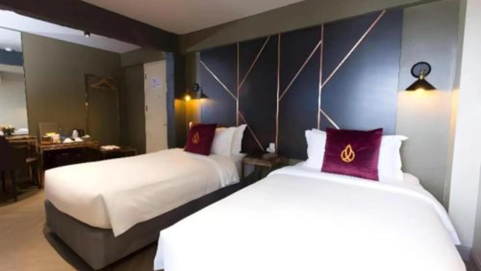 방콕 라차다 부티크 호텔 4성급 호텔 스위트룸