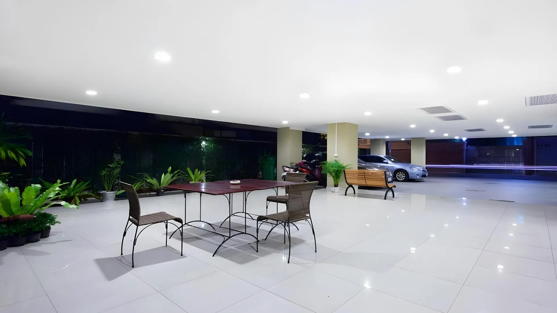 방콕 더 에임 사톤 호텔 3성급 호텔 외관