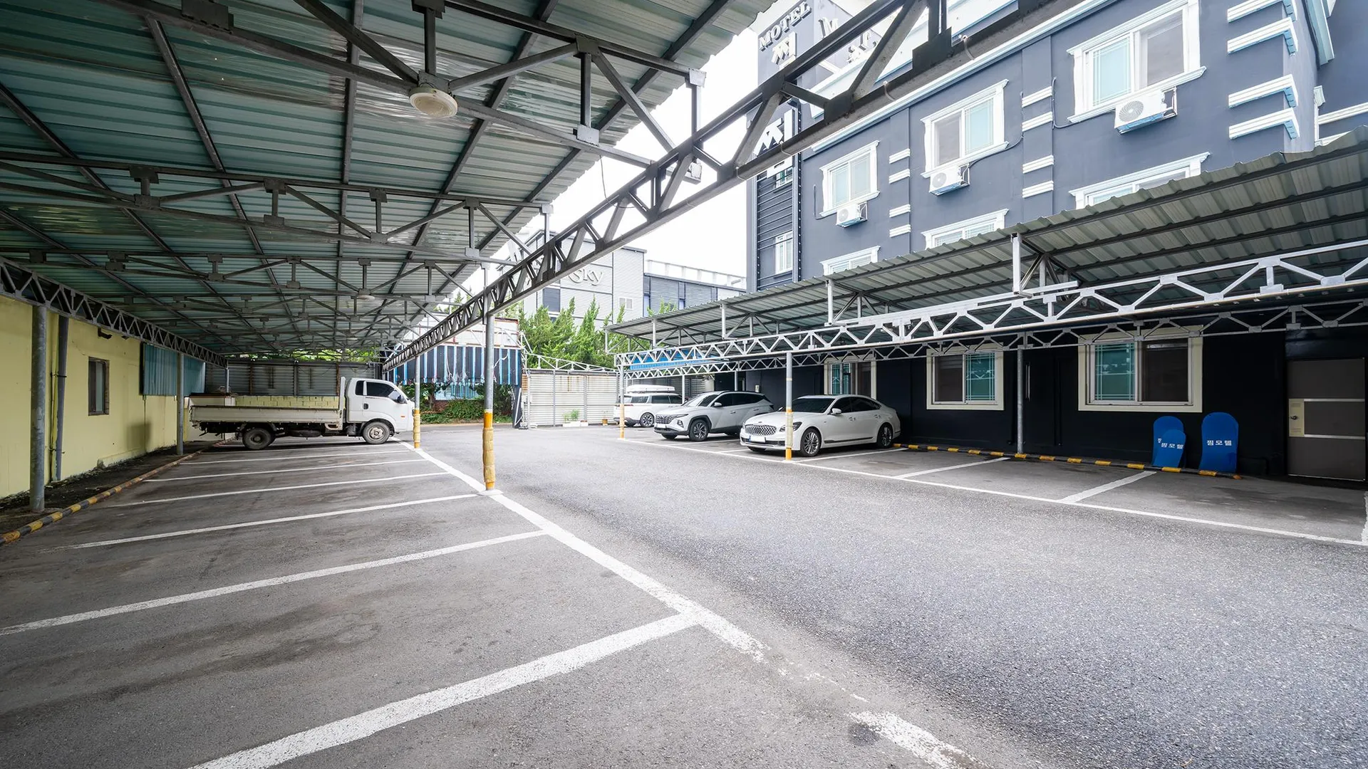 익산 김제 찜 호텔 외관