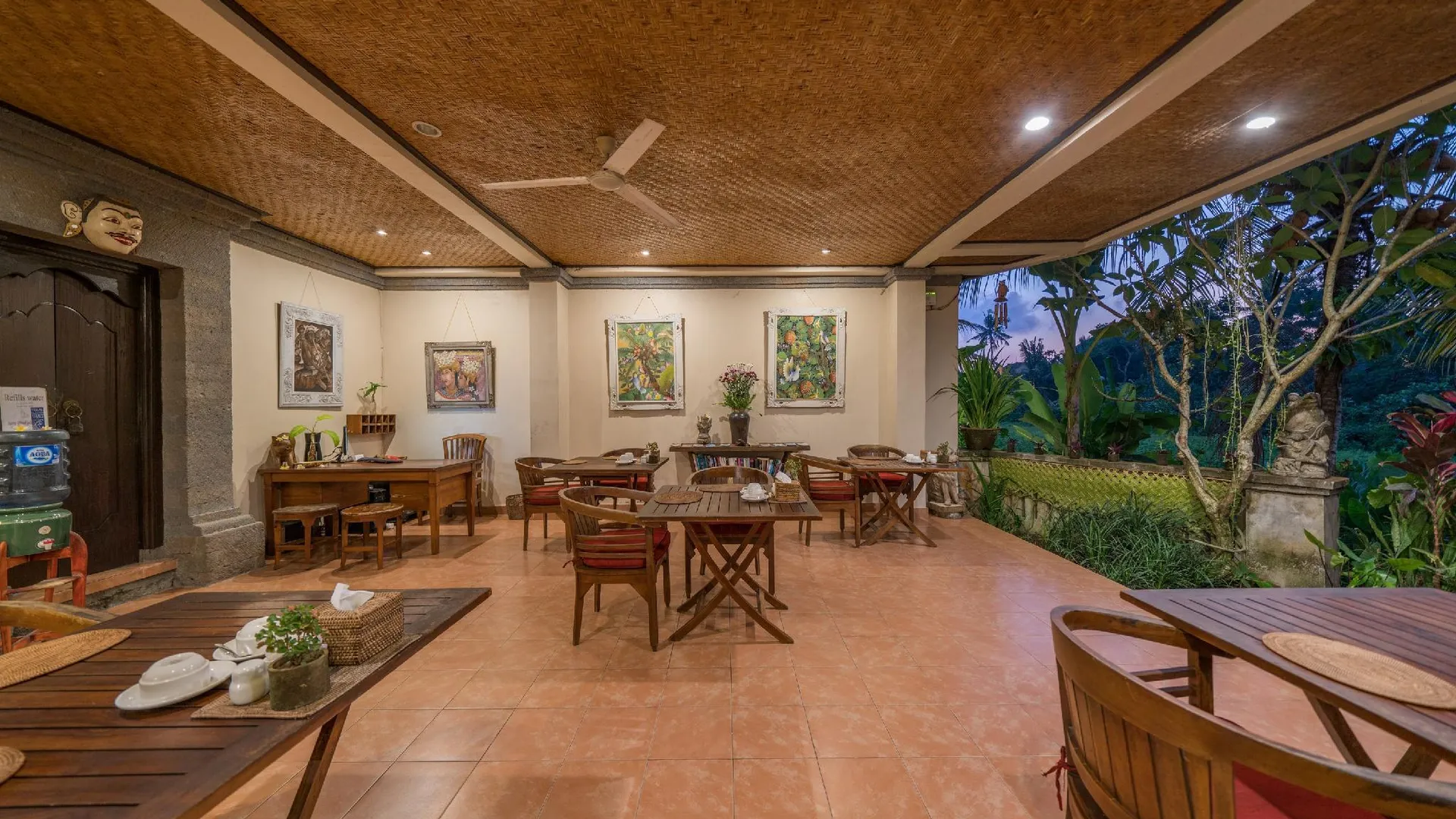 발리 자티 홈스테이 4성급 게스트하우스 외관