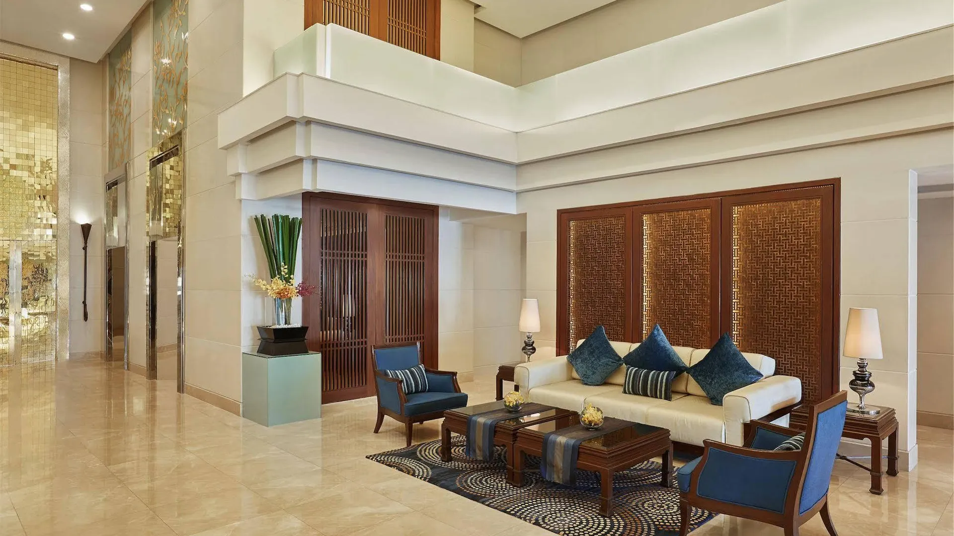 방콕 센터 포인트 플러스 호텔 실롬 4성급 호텔 로비