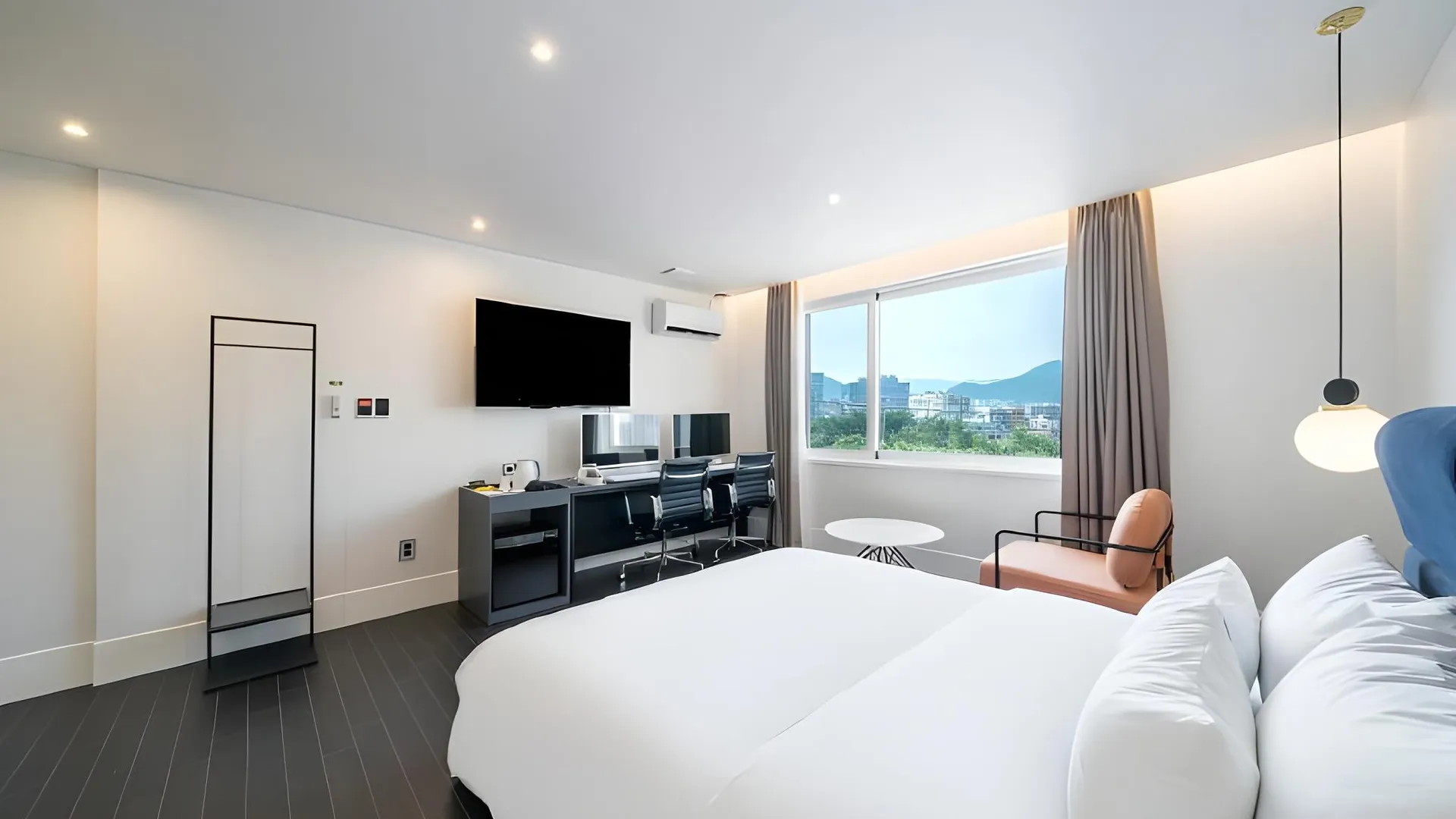 부산 에이치에비뉴 부산정관점 3성급 호텔 스위트룸