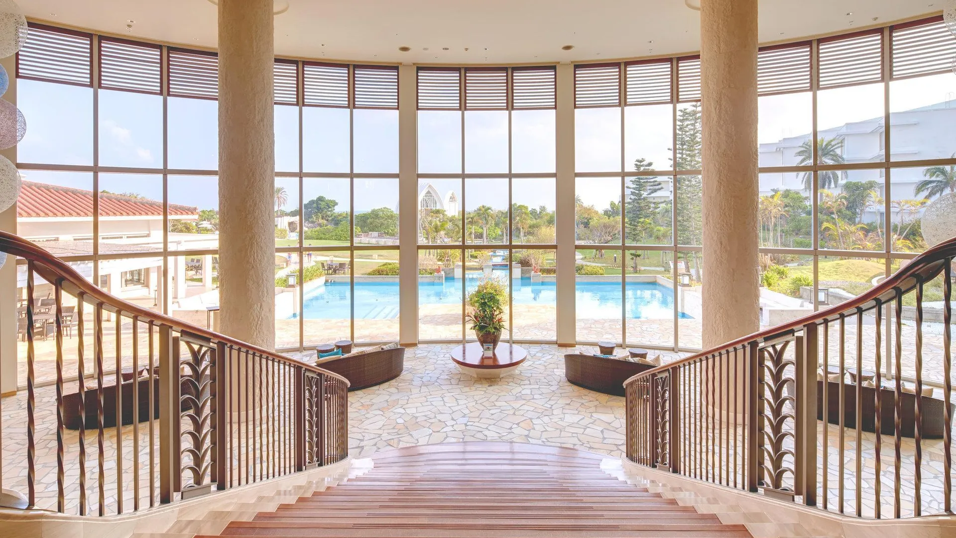 이시가키 ANA 인터컨티넨탈 이시가키 리조트 바이 IHG 5성급 호텔 로비