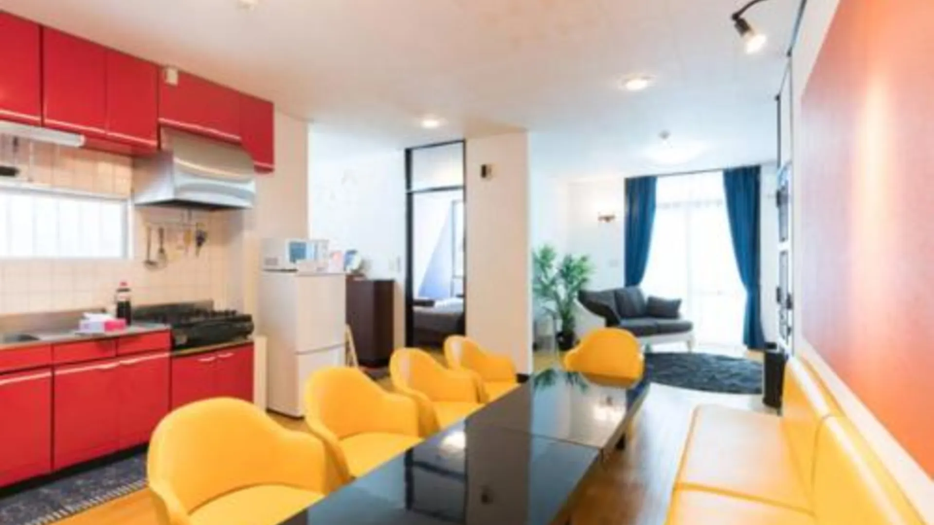 오키나와 본섬 홀리데이 홈 츠보야 1st 3성급 싱글룸 객실