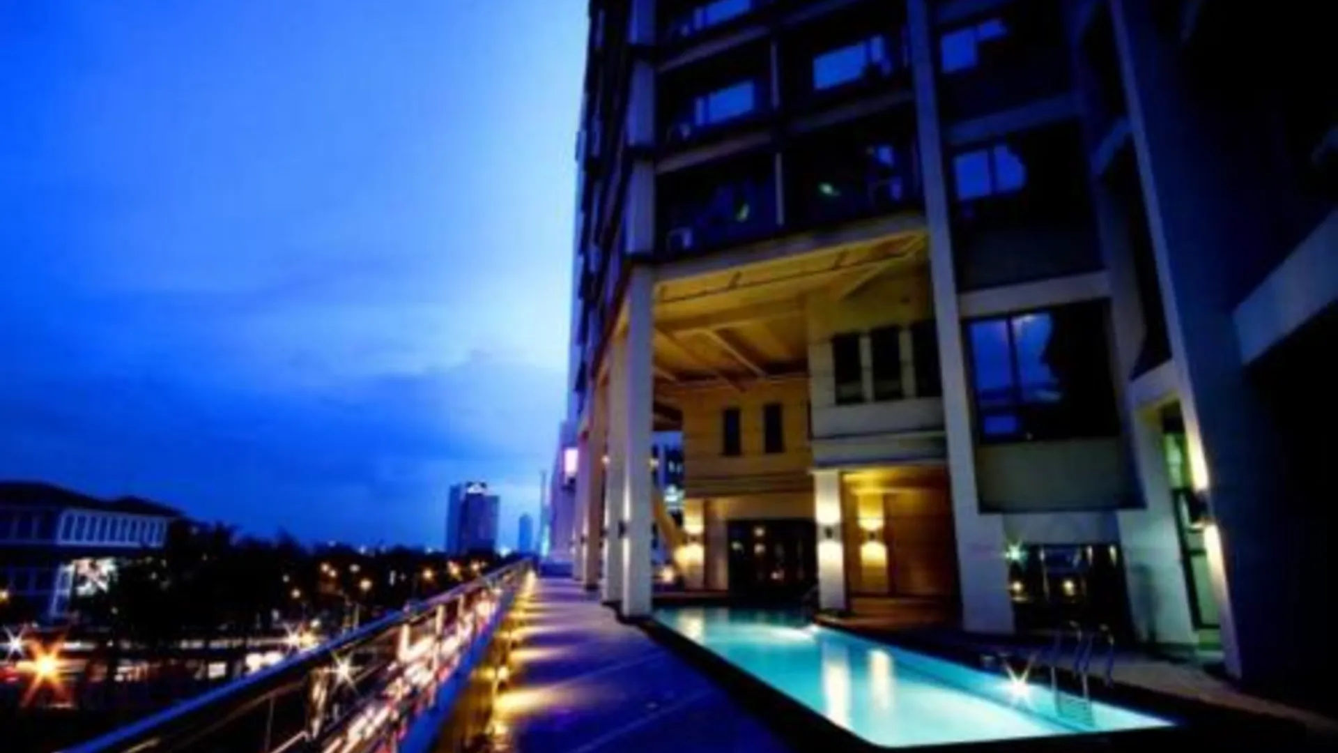 세부 만다린 플라자 호텔 3성급 호텔 외관